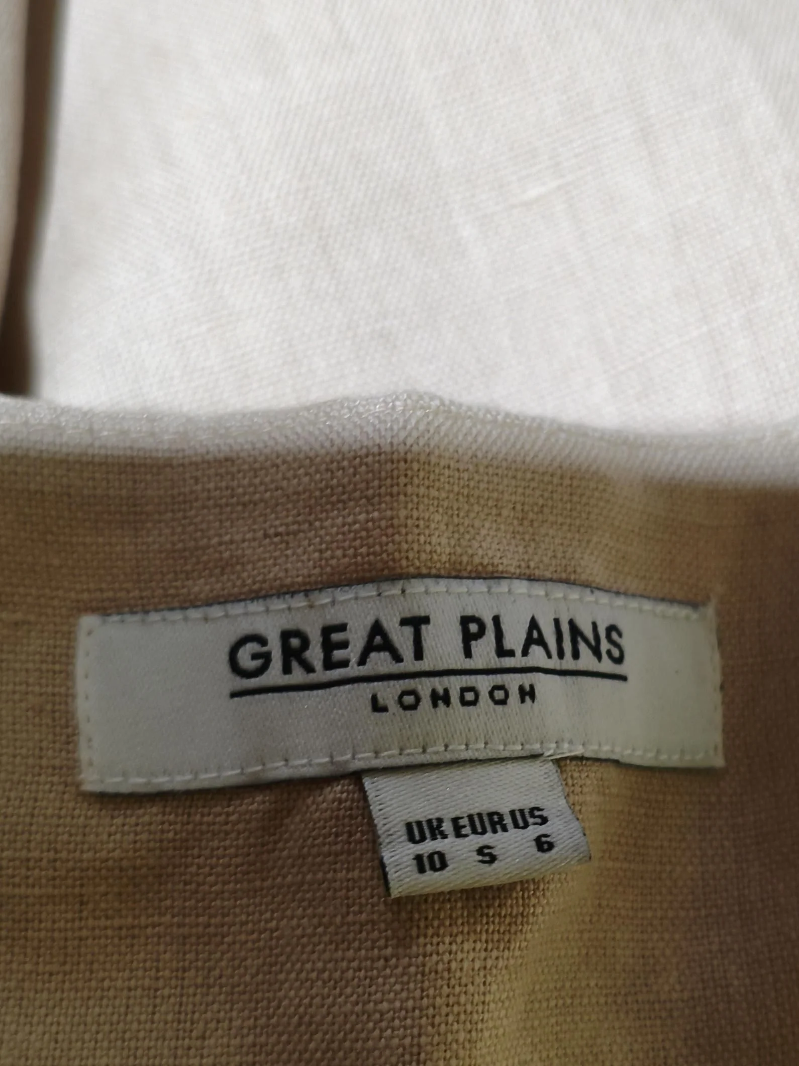 Great Plains Women's Top S Tan Linen with Cotton Sleeveless V-Neck Basic - Image 5