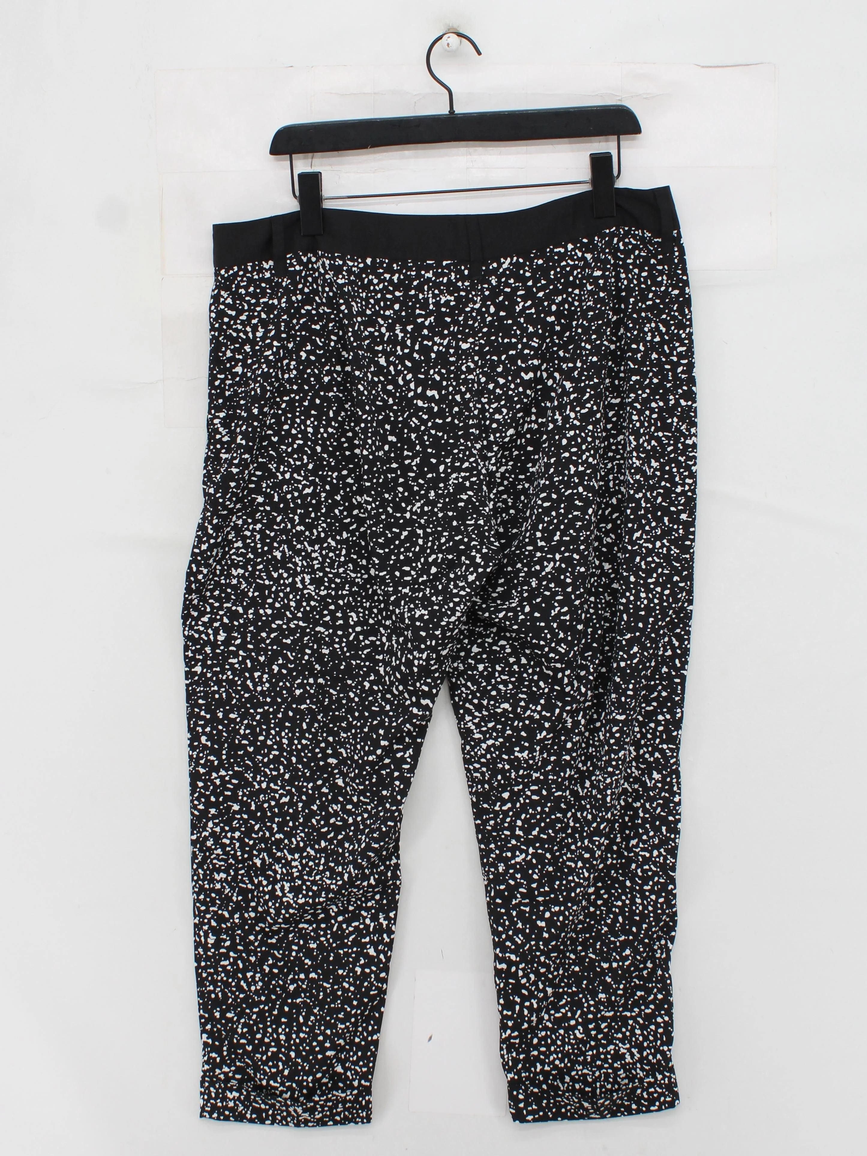Great Plains Women's Trousers XS Black 100% Polyester Tapered Chino - Image 2