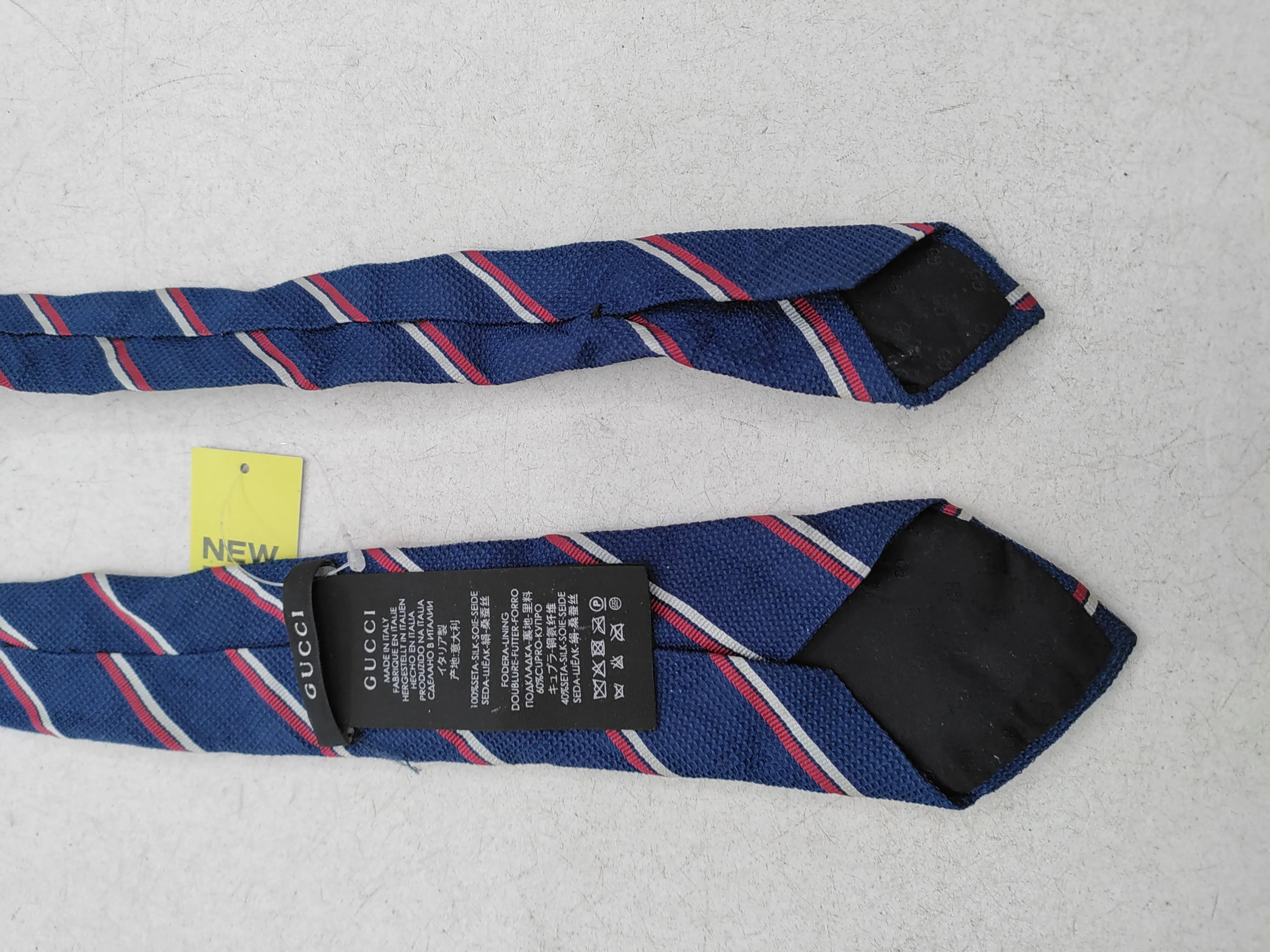 Gucci Men's Tie Blue Striped 100% Silk - Image 4