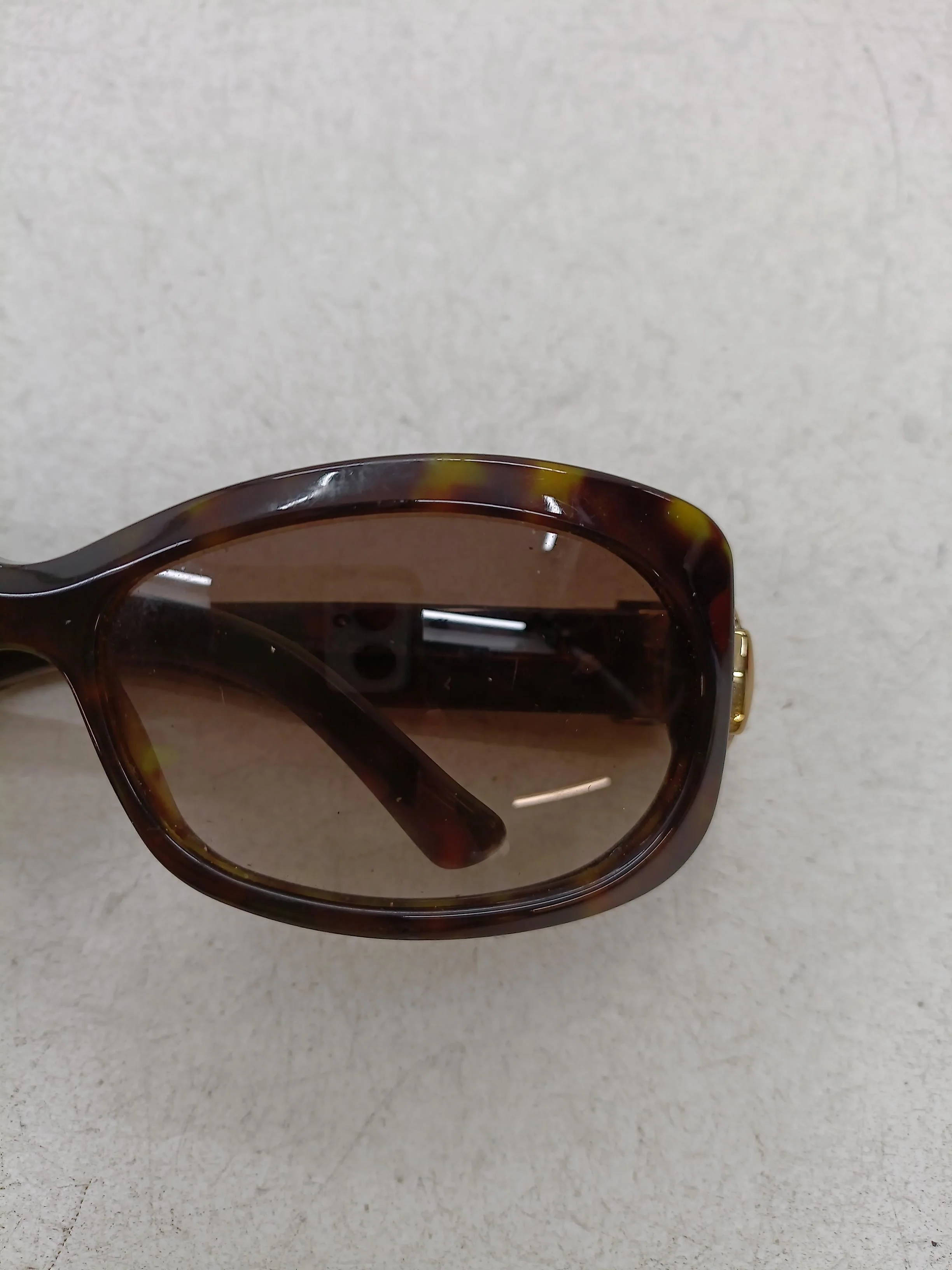 Gucci Women's Sunglasses Brown Oval - Image 3