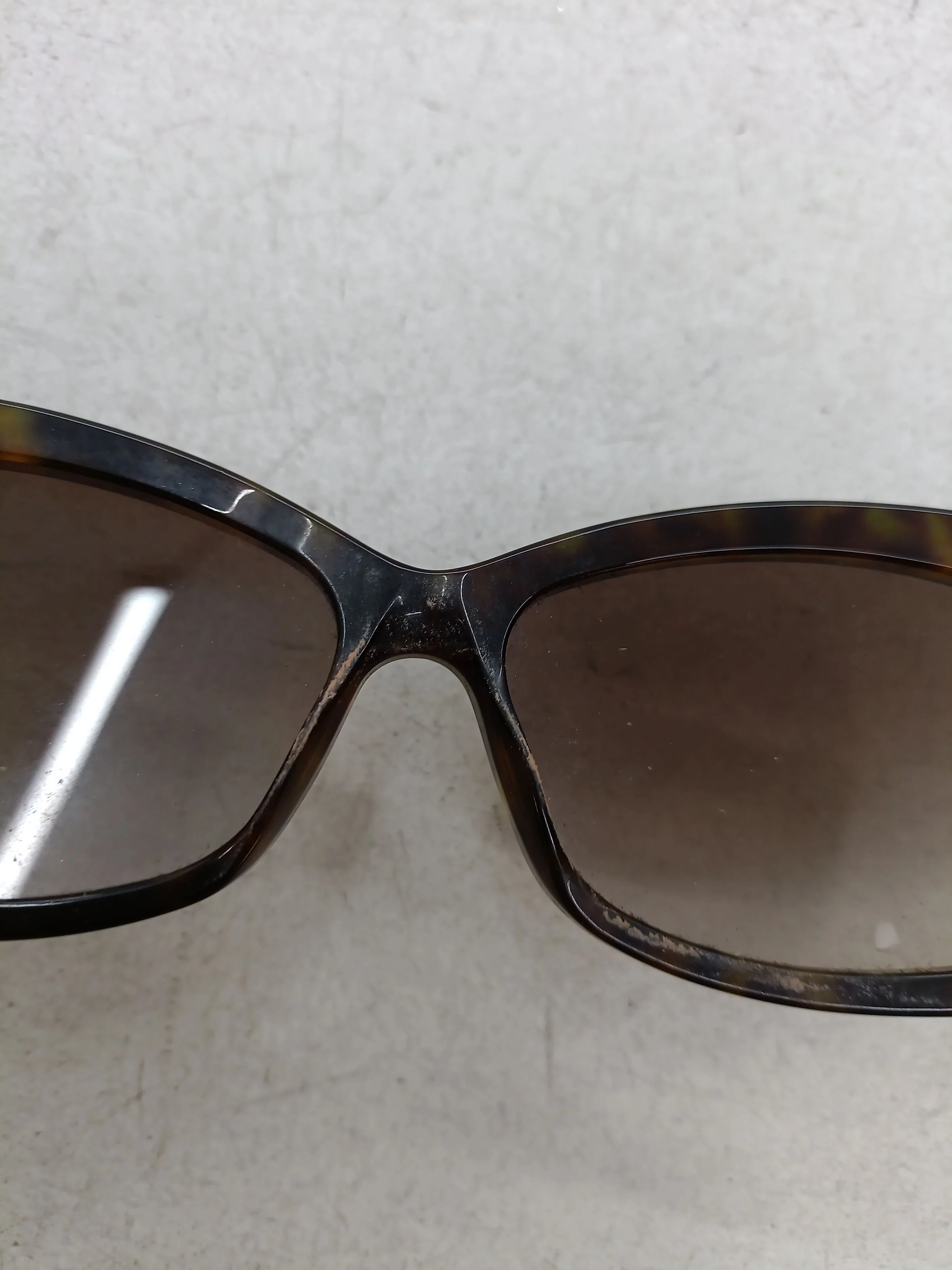 Gucci Women's Sunglasses Brown Oval - Image 5