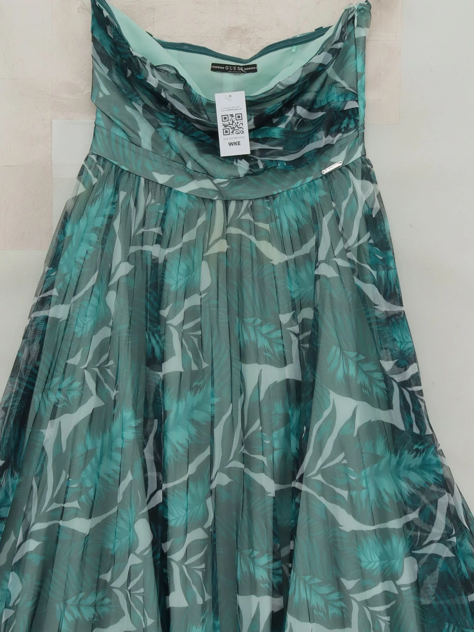 Guess A-Line Midi Dress UK8 in Green - Image 3