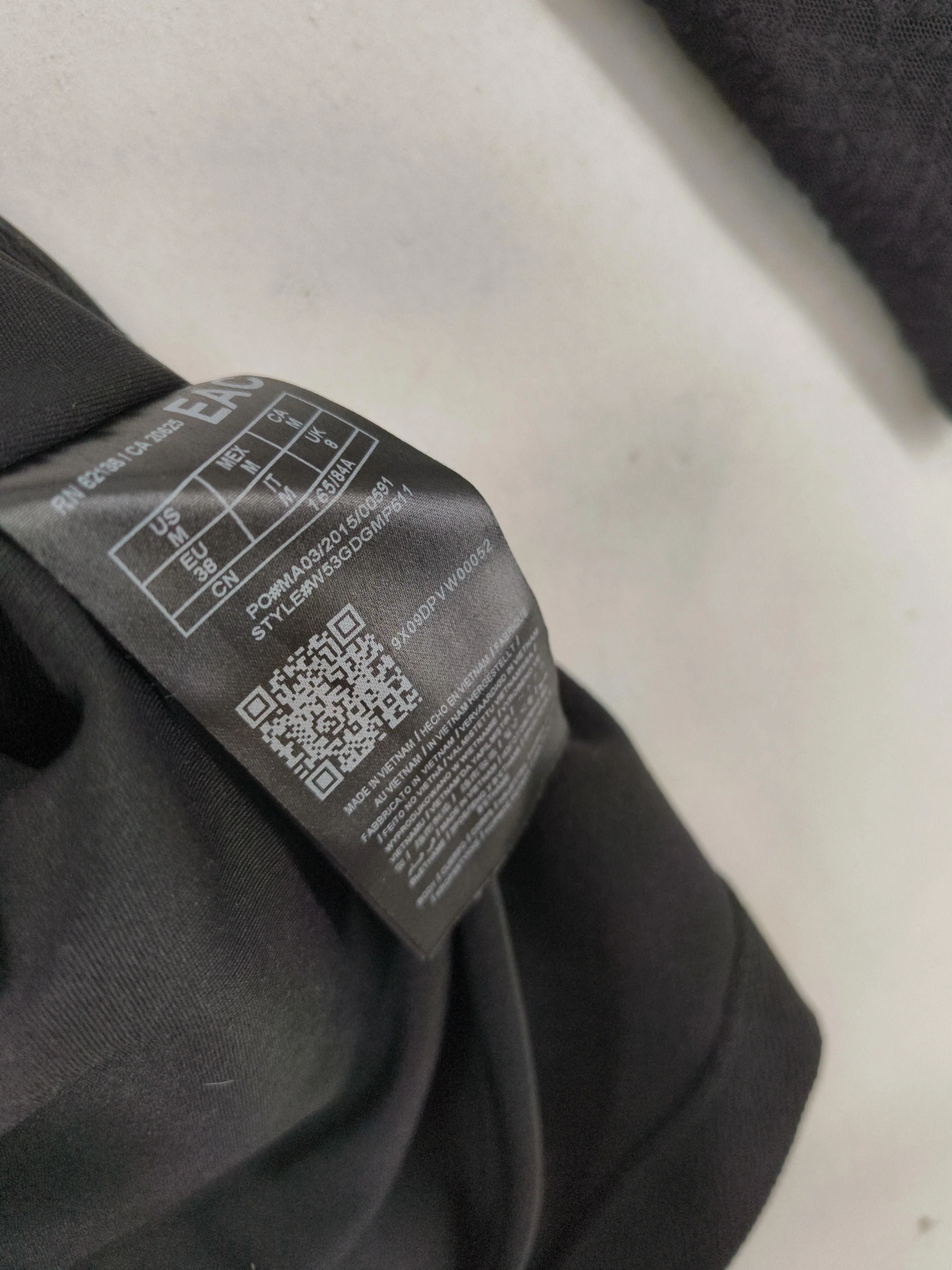 Guess Bodycon Mini Dress M in Black - Image 7