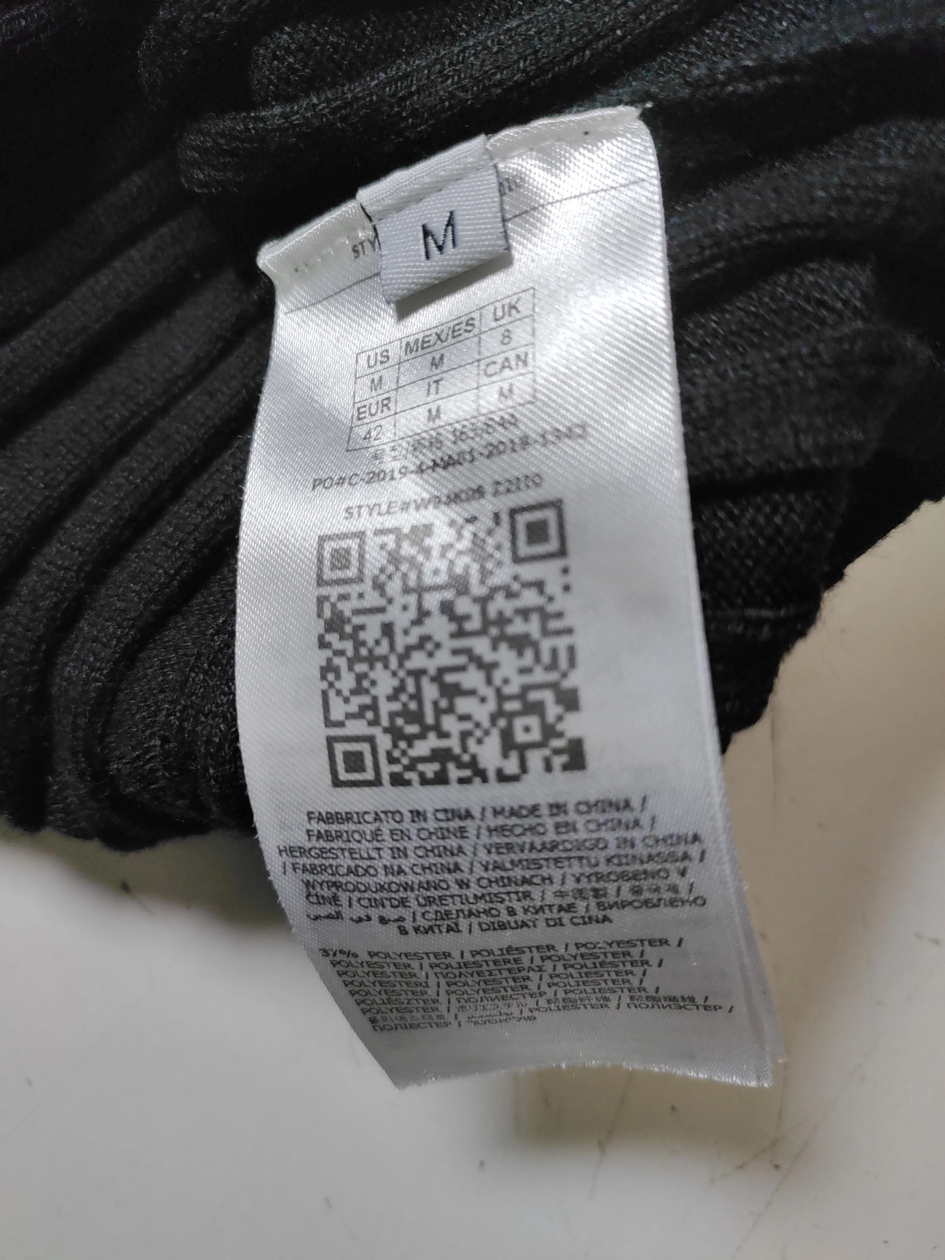 Guess Bodycon Mini Dress M in Black - Image 6