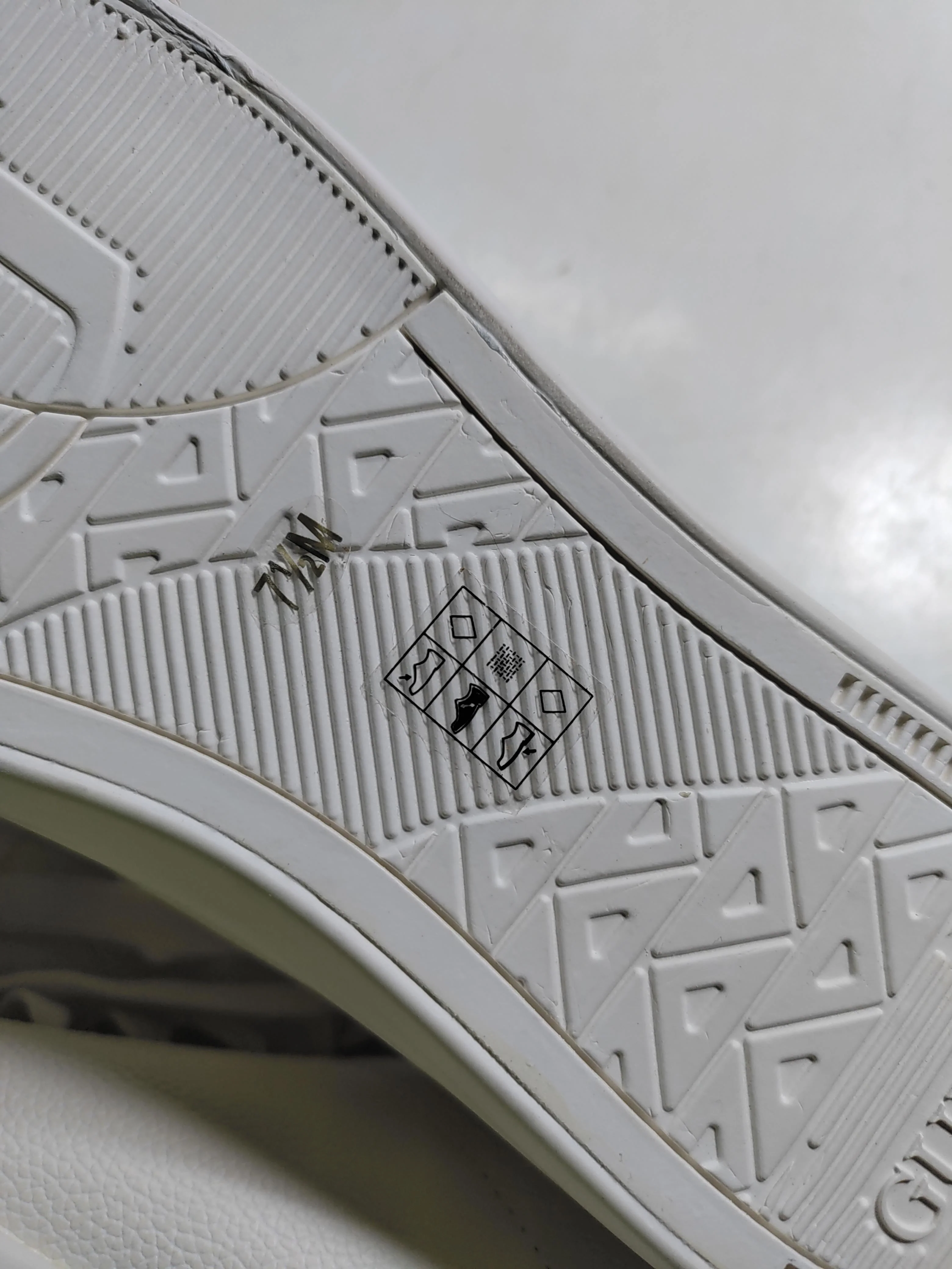 Guess Women's Trainers UK5.5 in White - Image 9