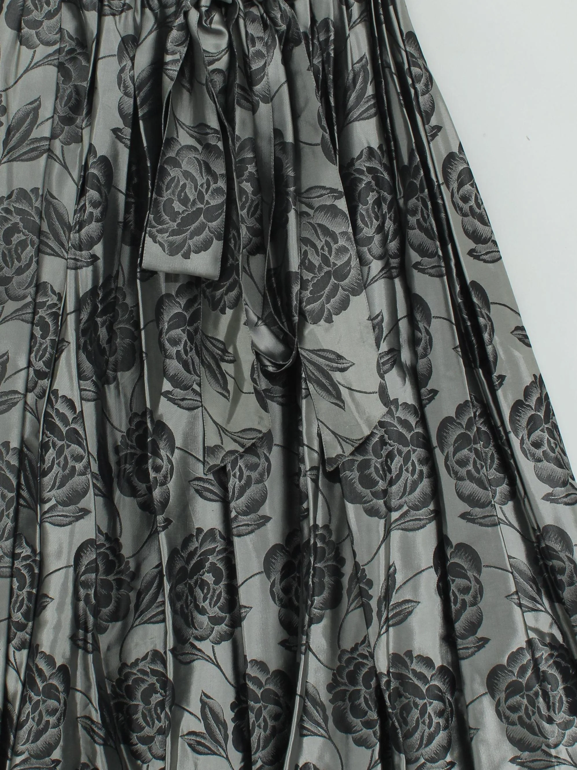 Guy Laroche Women's Maxi Skirt UK 8 Grey Floral Acetate with Silk Long Maxi - Image 3