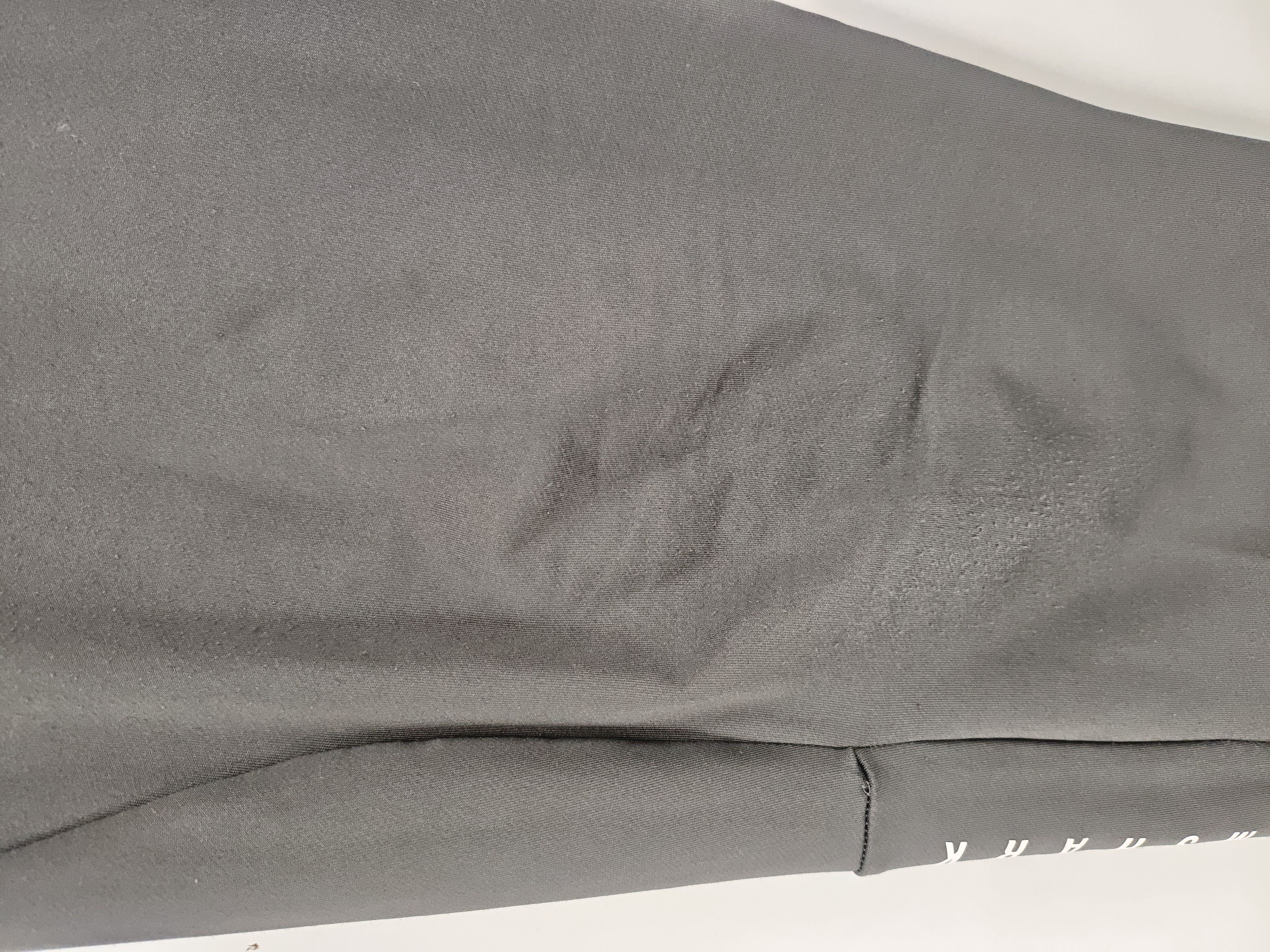 Gymshark Men's Sports Bottoms L Grey Polyester with Elastane Sweatpants - Image 5