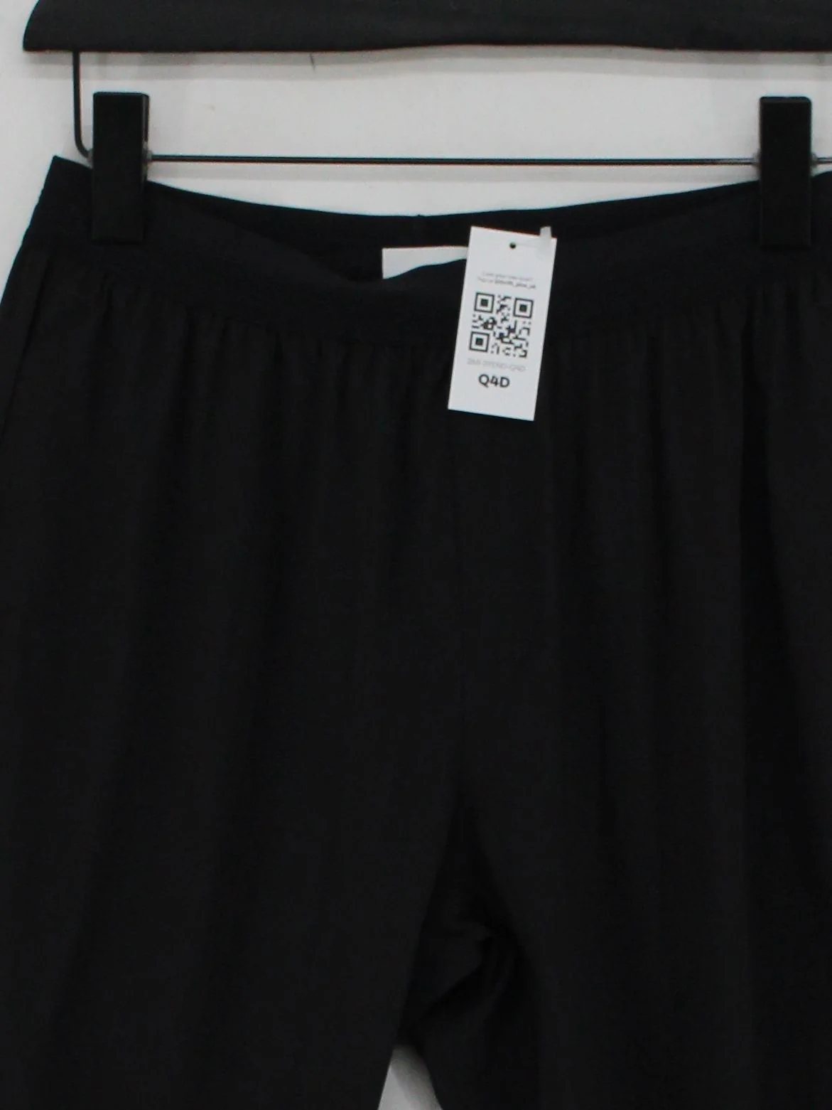 Gymshark Men's Sports Bottoms M Black Nylon with Elastane Tapered Sweatpants - Image 3