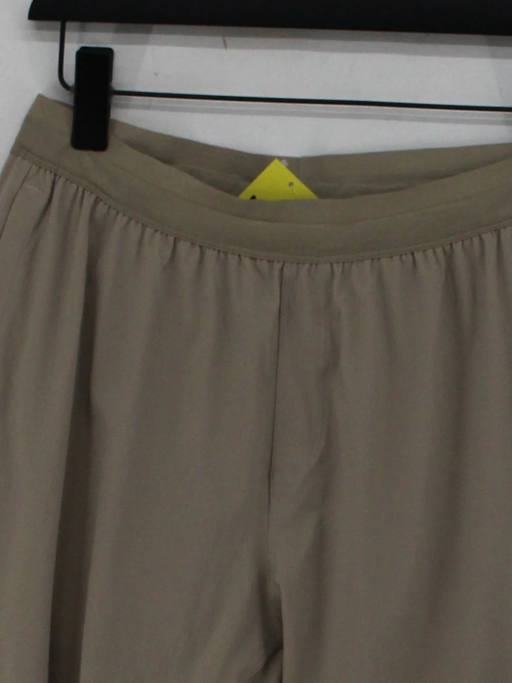 Gymshark Men's Sports Bottoms M Tan Nylon with Elastane Sweatpants - Image 3