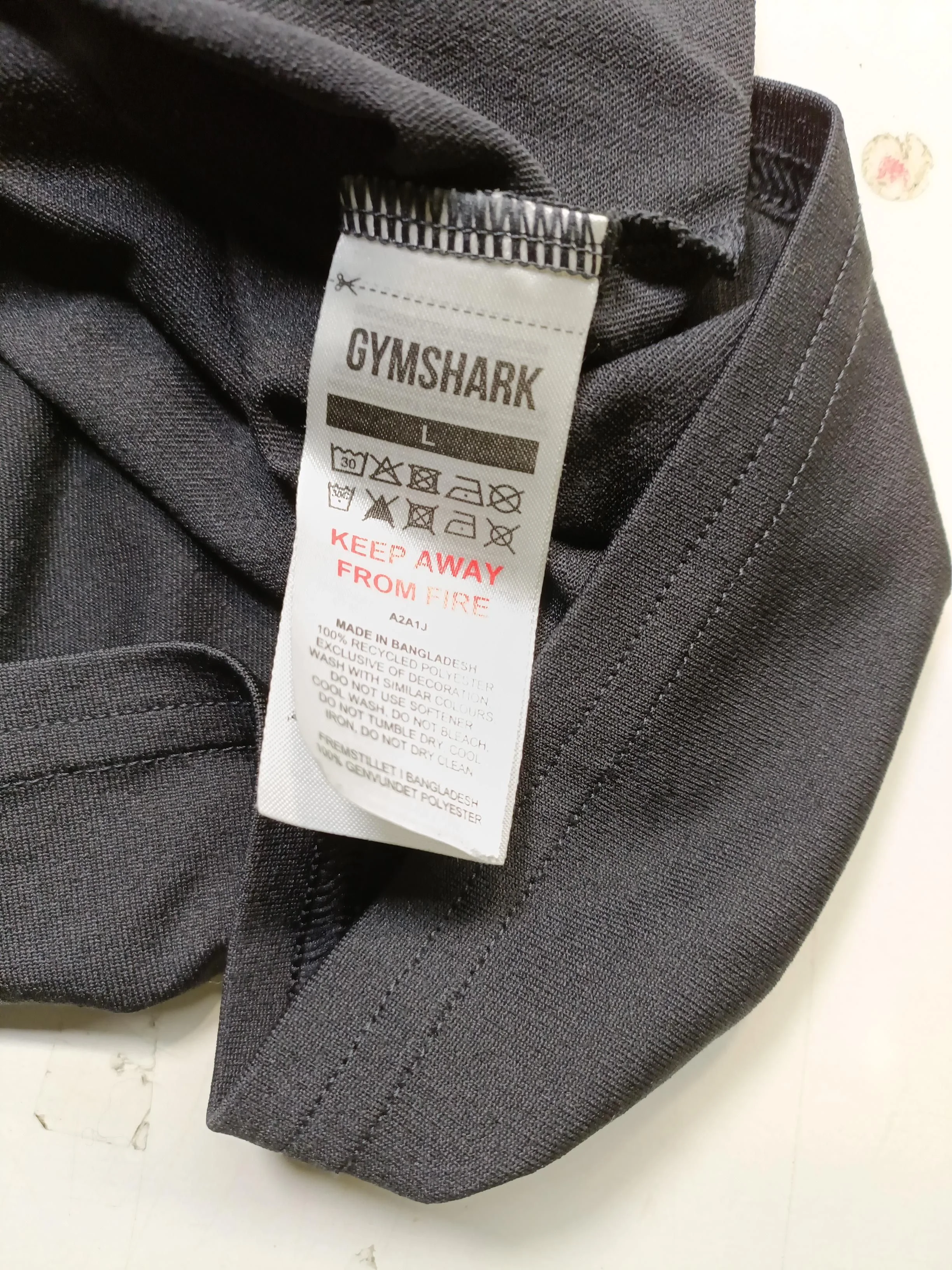 Gymshark Men's T-Shirt L Black Polyester with Elastane Round Neck Basic - Image 6