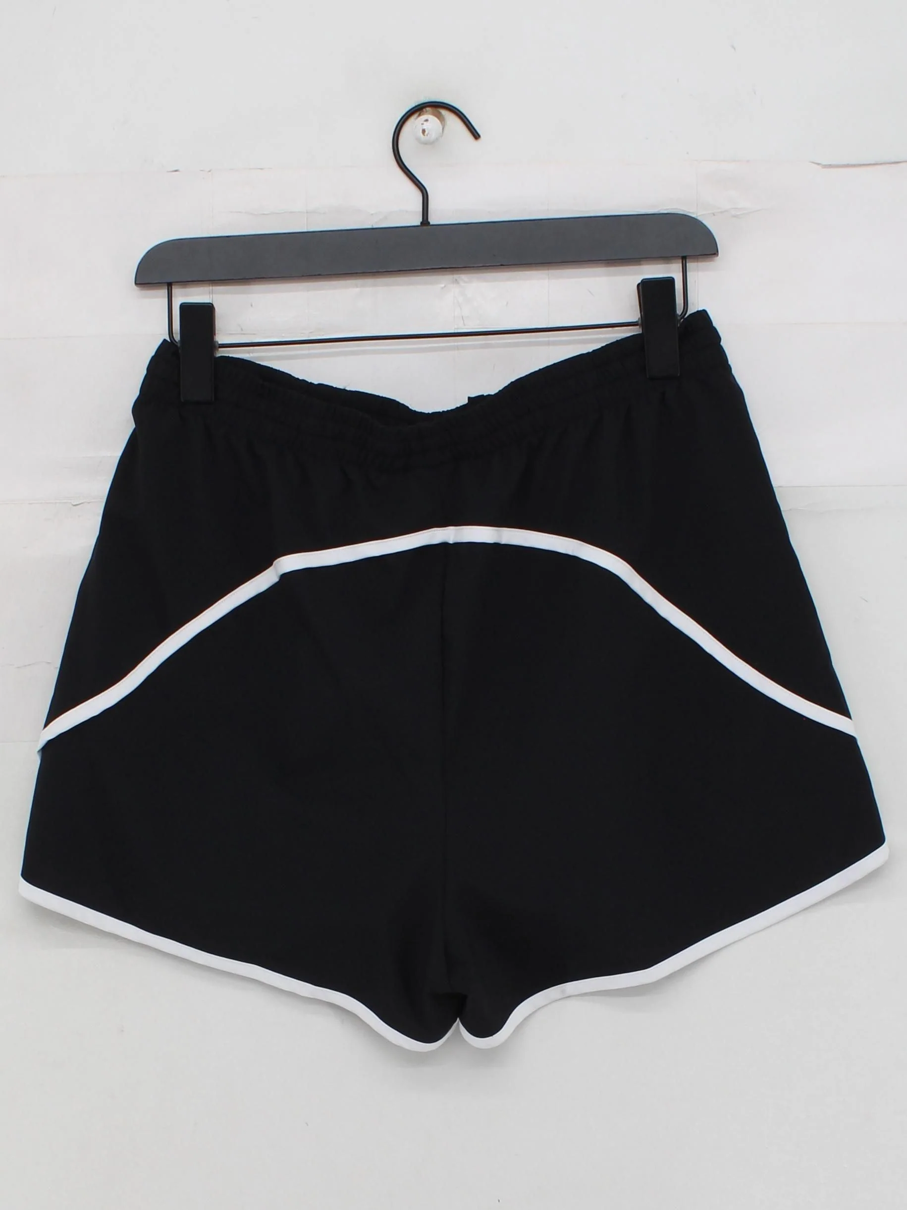 Gymshark Women's Shorts M Black 100% Polyester Sweat - Image 2