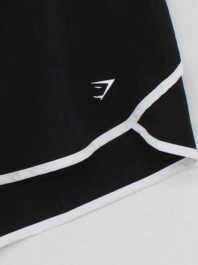 Gymshark Women's Shorts M Black 100% Polyester Sweat - Image 4