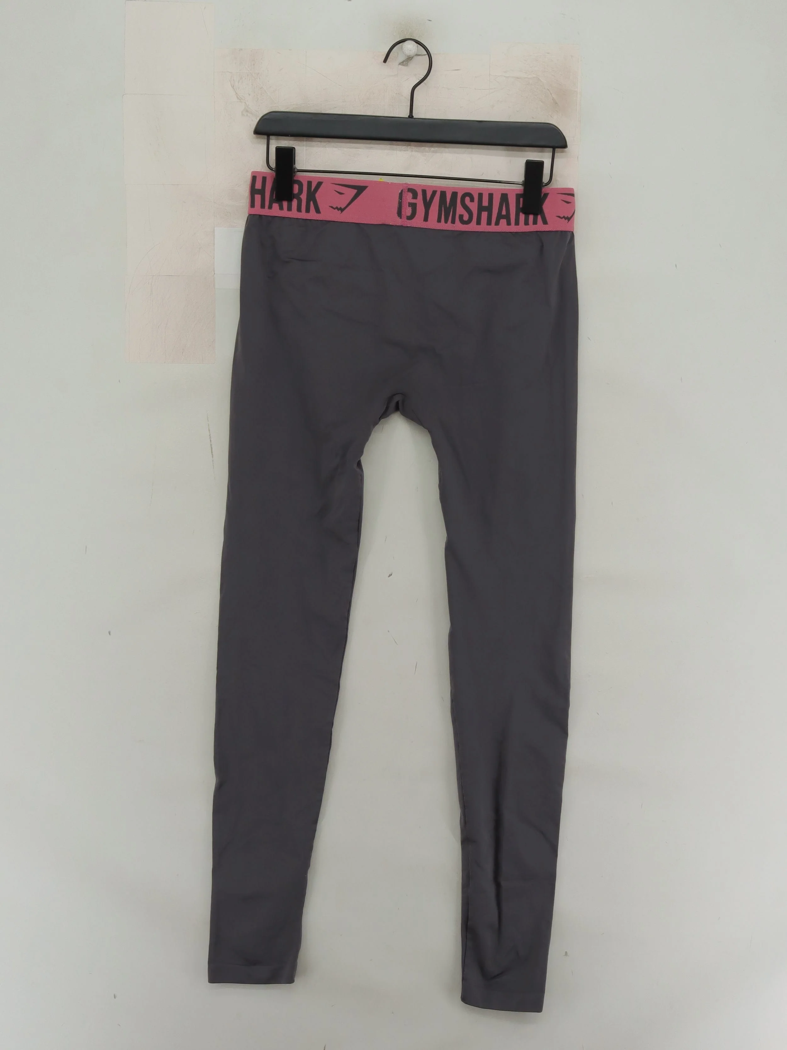 Gymshark Women's Sports Bottoms L Grey Nylon with Elastane Sweatpants - Image 2
