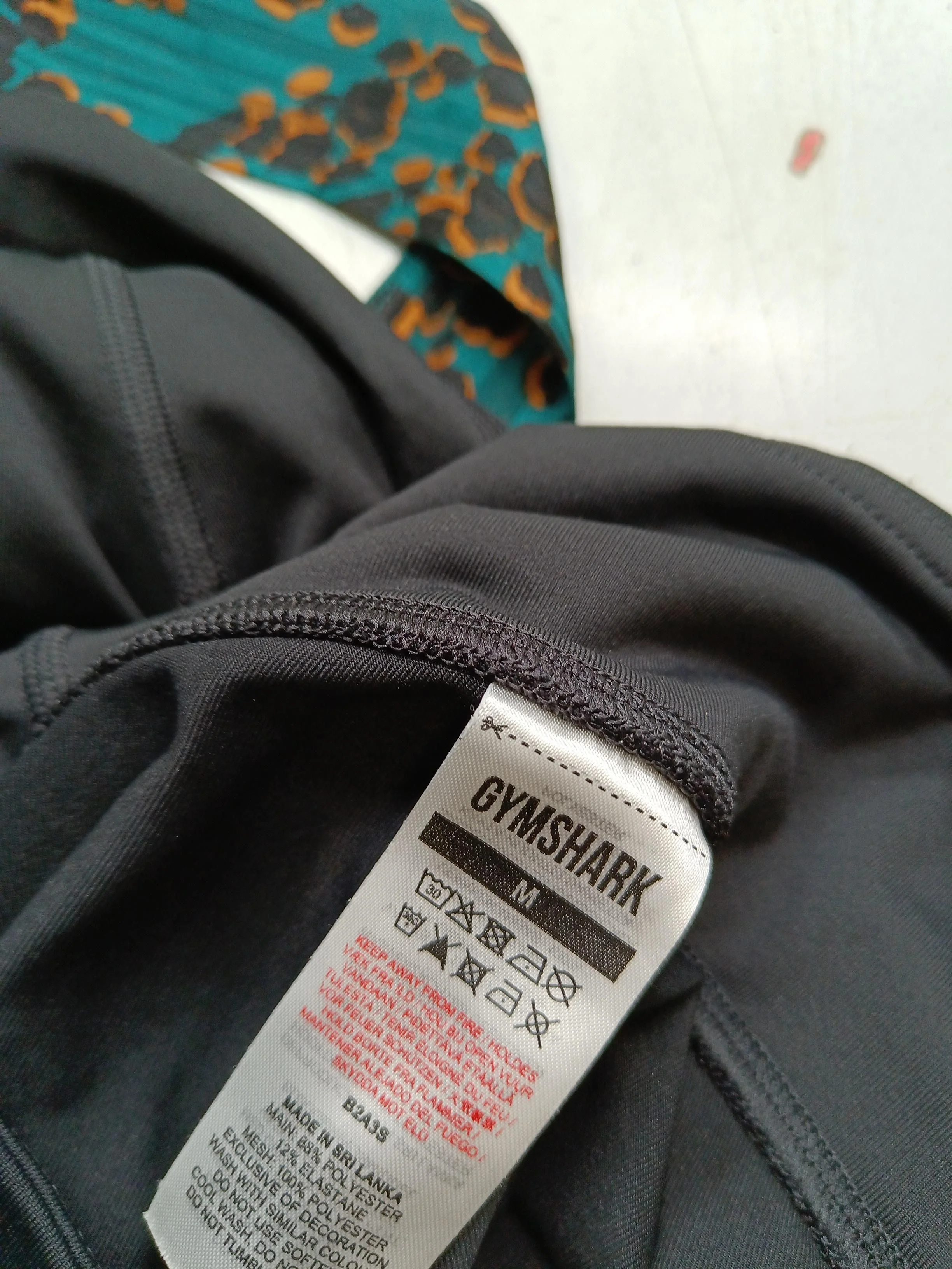 Gymshark Women's Sports Bottoms M Black Polyester with Elastane Sweatpants - Image 5