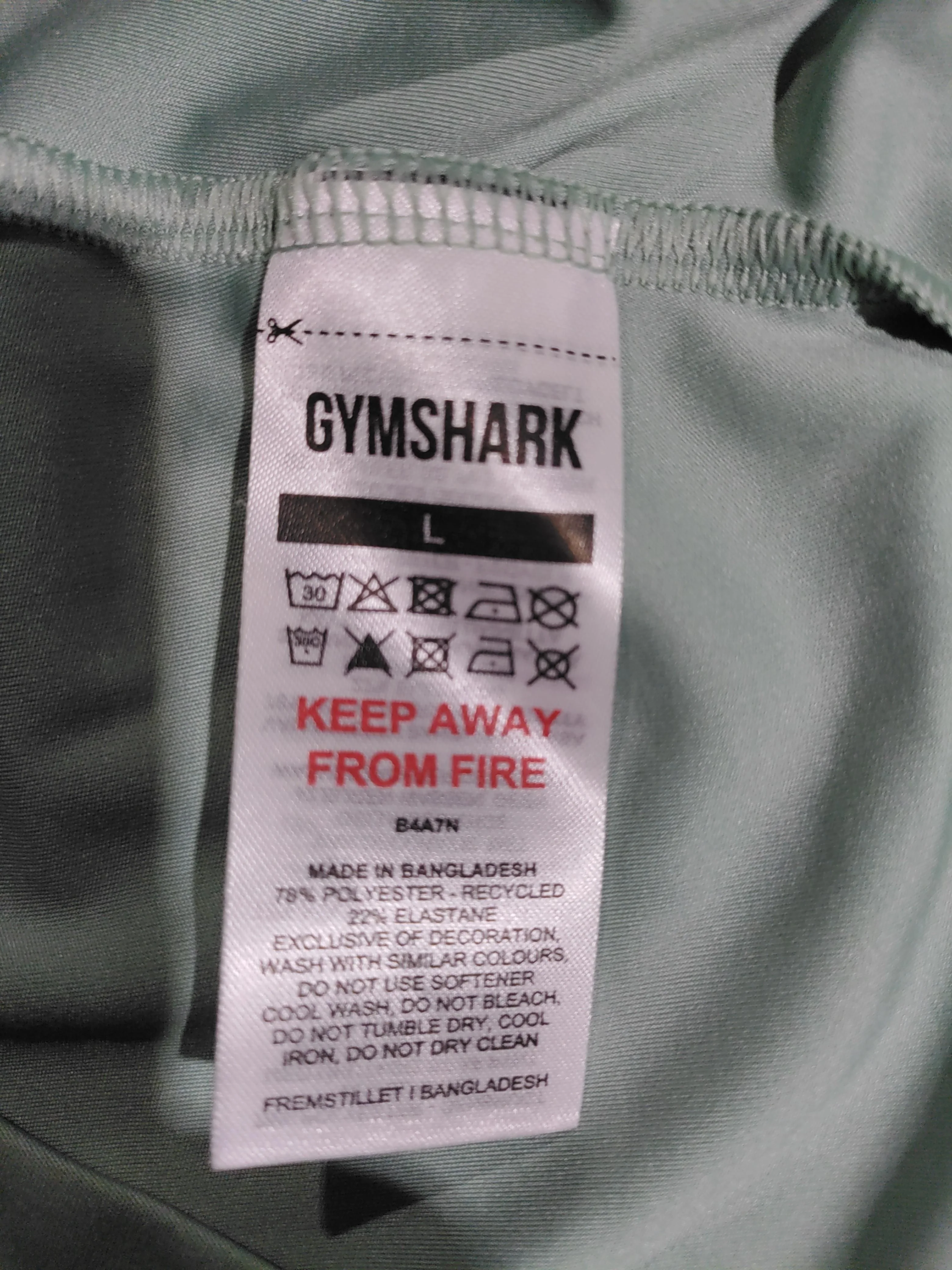 Gymshark Women's T-Shirt L Green Polyester with Elastane Basic - Image 6