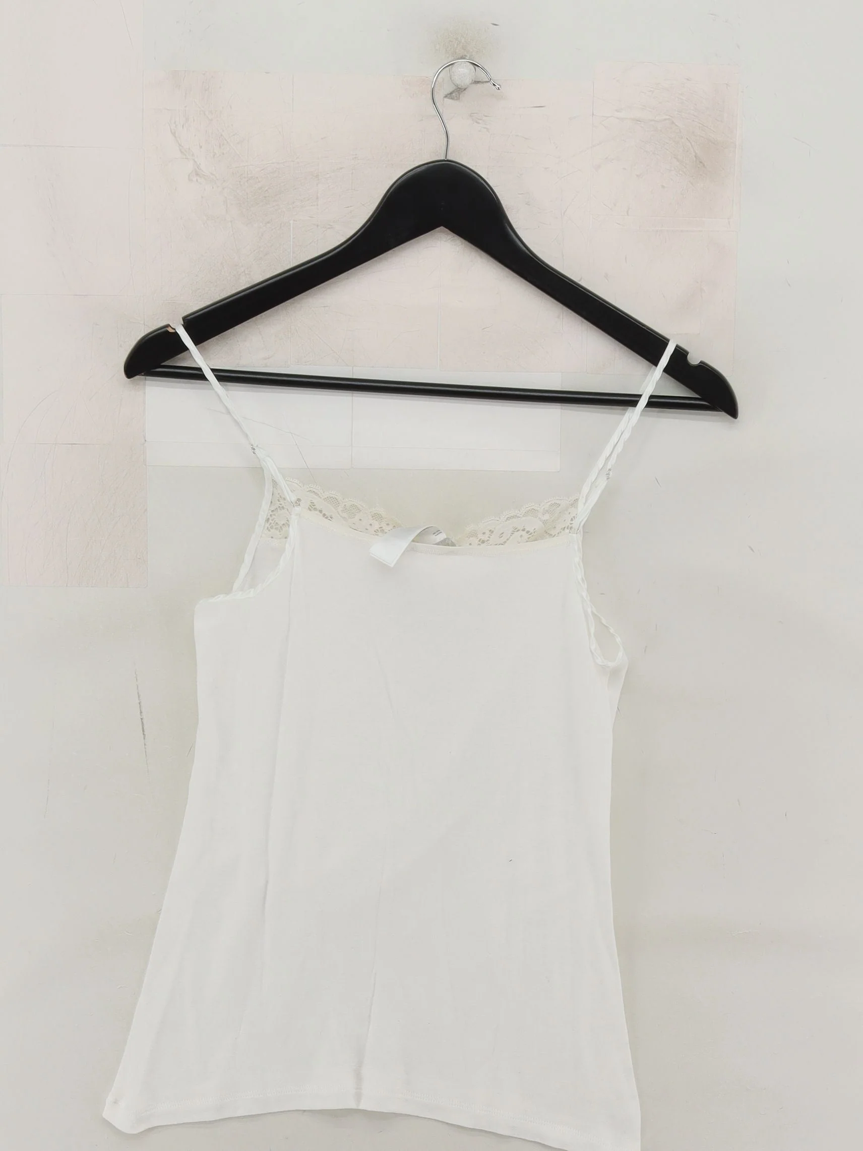 Hanro Women's T-Shirt M White Cotton with Polyamide, Elastane Camisole - Image 2