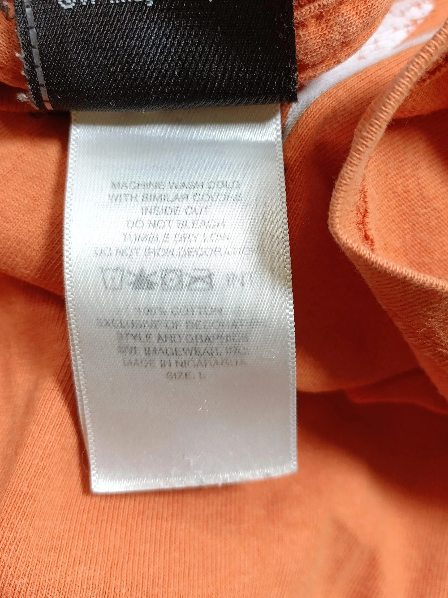 Harley Davidson Men's T-Shirt L Orange Graphic 100% Cotton Basic - Image 7