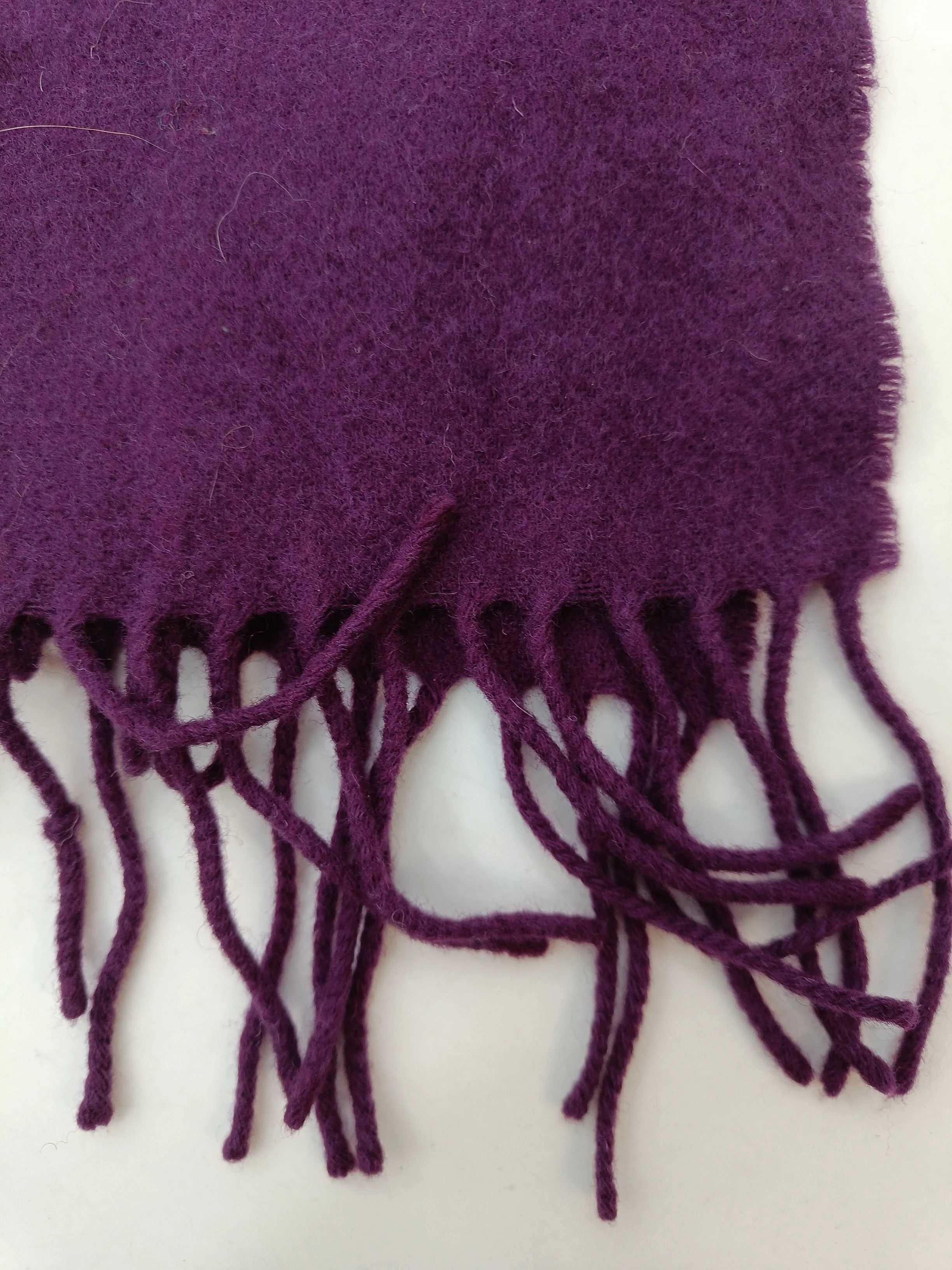 Harrods Men's Scarf Purple 100% Wool Scarf - Image 4