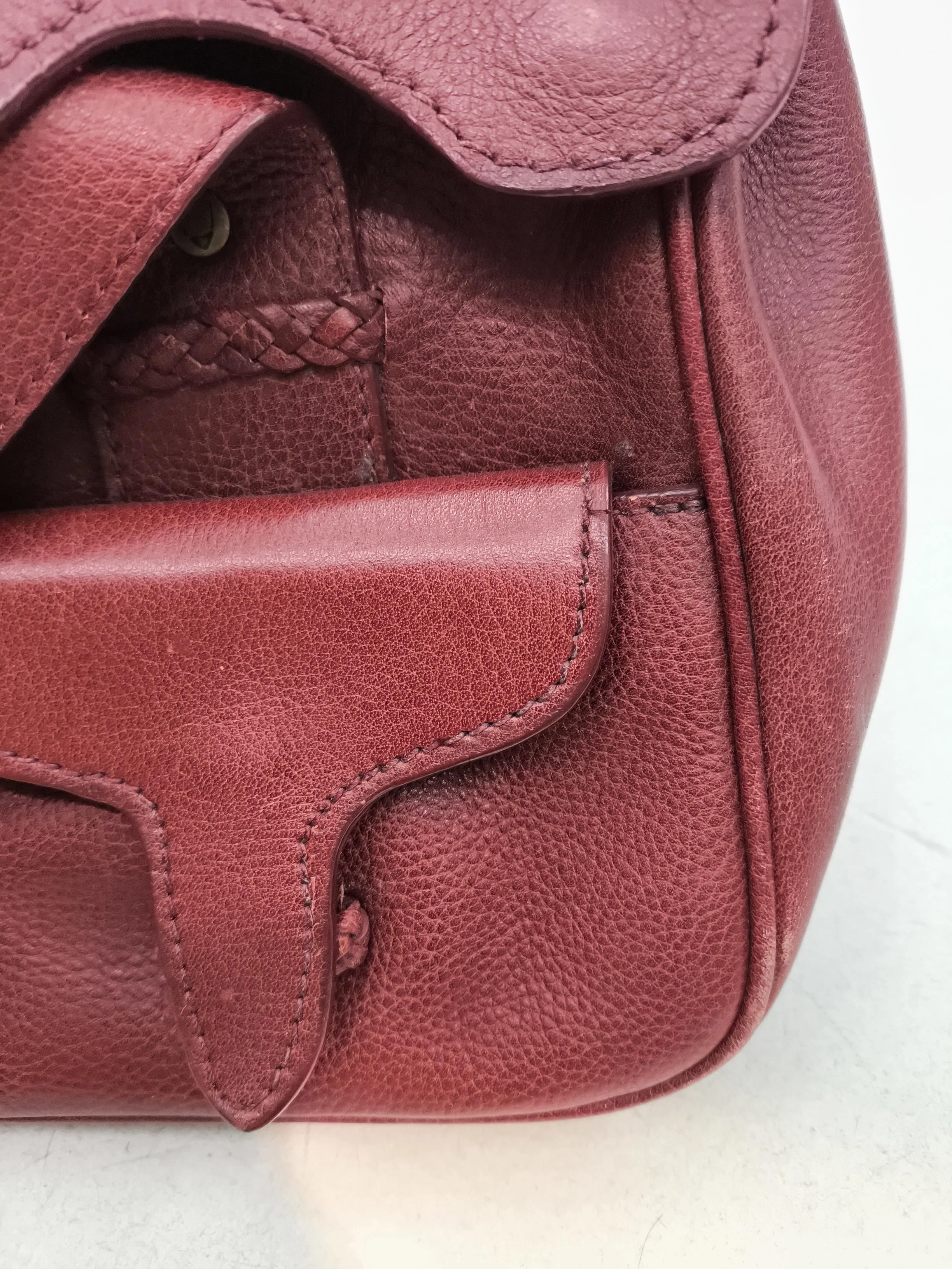 Hidesign Women's Bag Red 100% Leather Shoulder Bag - Image 3