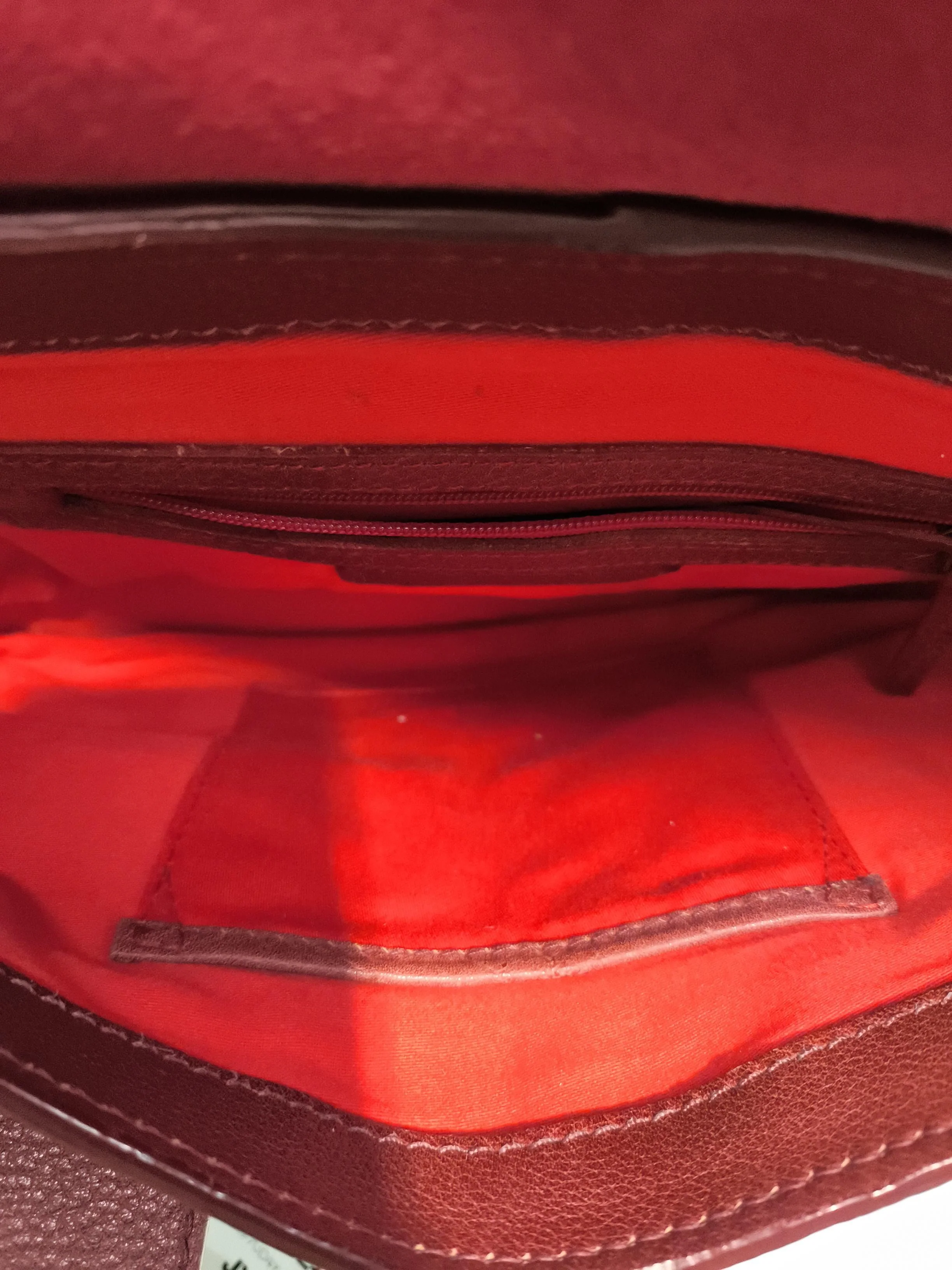 Hidesign Women's Bag Red 100% Leather Shoulder Bag - Image 4