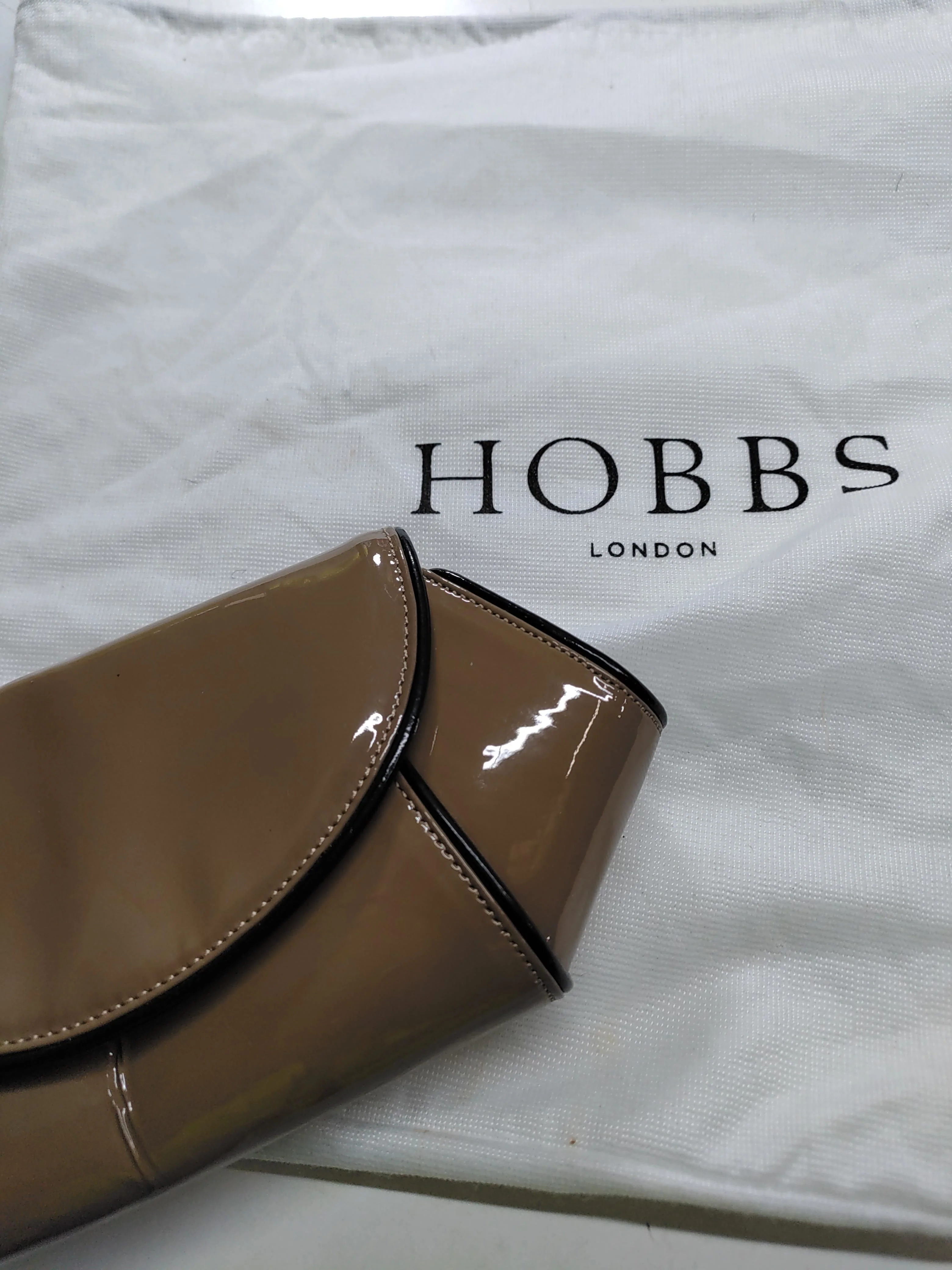 Hobbs Women's Bag Tan 100% Leather Clutch - Image 5