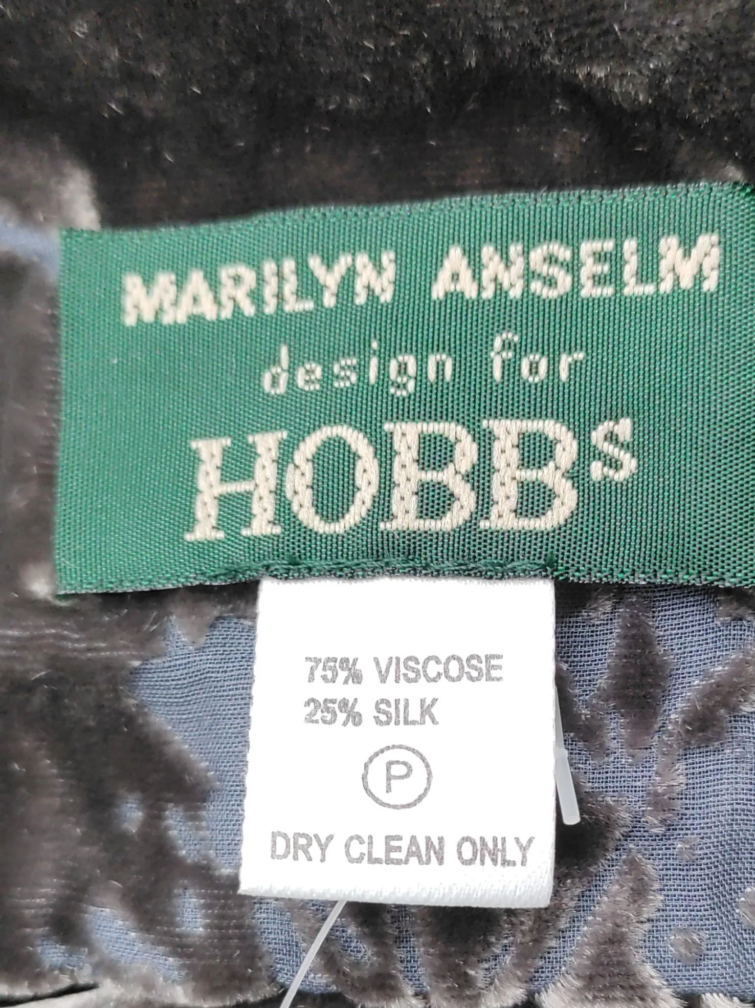 Hobbs Women's Scarf Black Floral Viscose with Silk Rectangle Scarf - Image 6