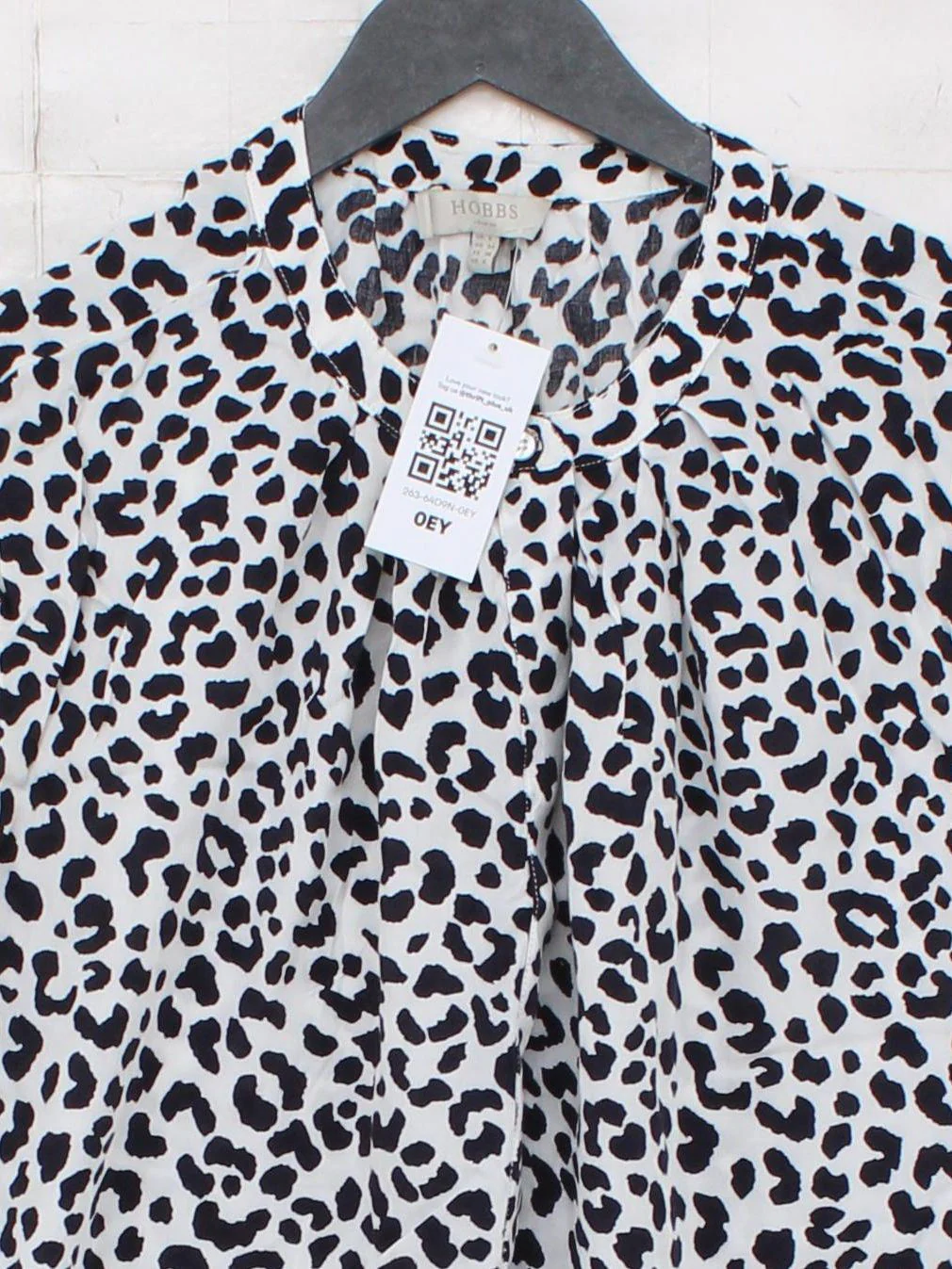 Hobbs Women's Top S White Animal Print 100% Viscose Sleeveless Round Neck Basic - Image 3