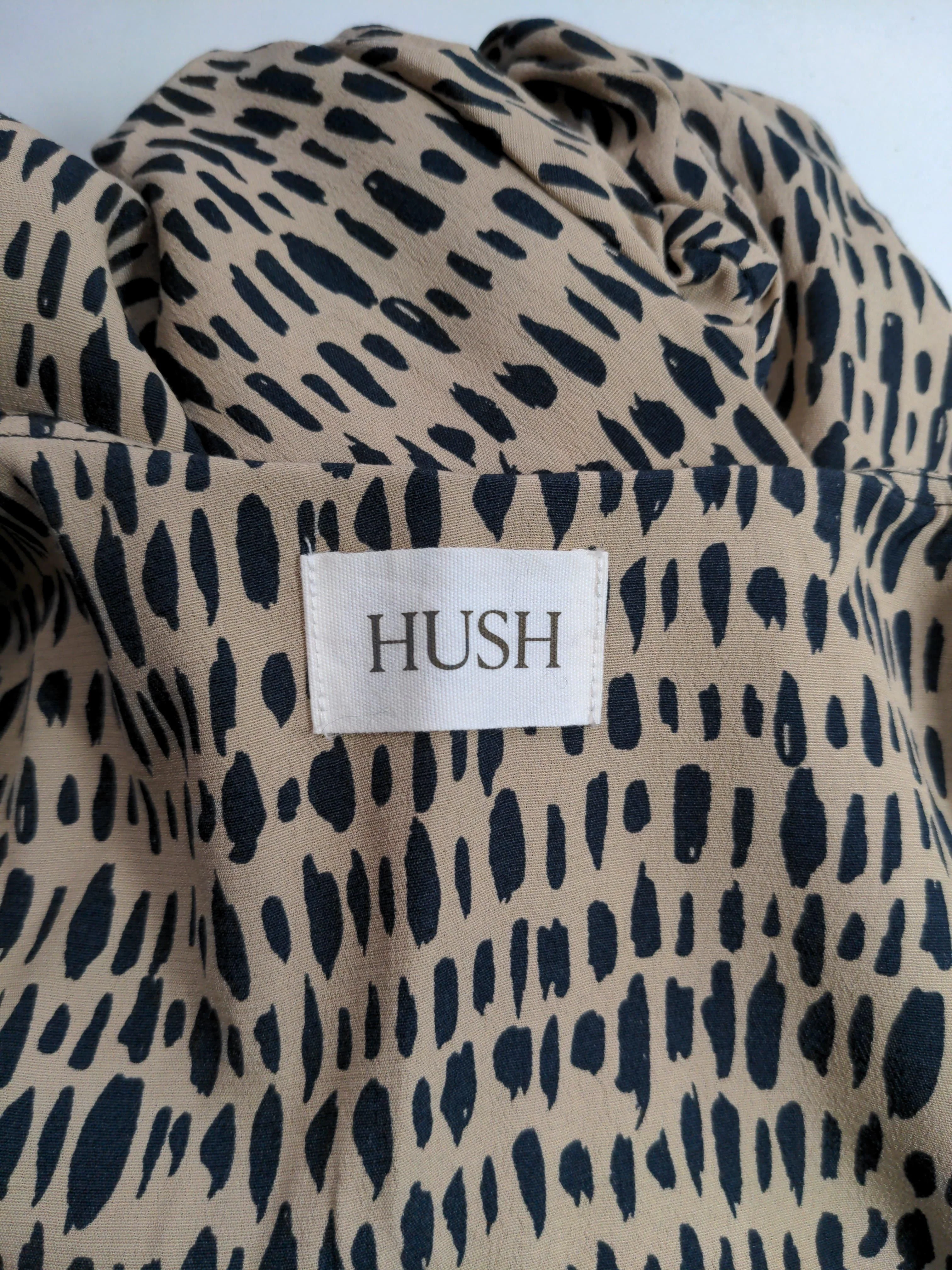 Hush Women's Top S Tan Animal Print 100% Viscose Long Sleeve Round Neck Basic - Image 5