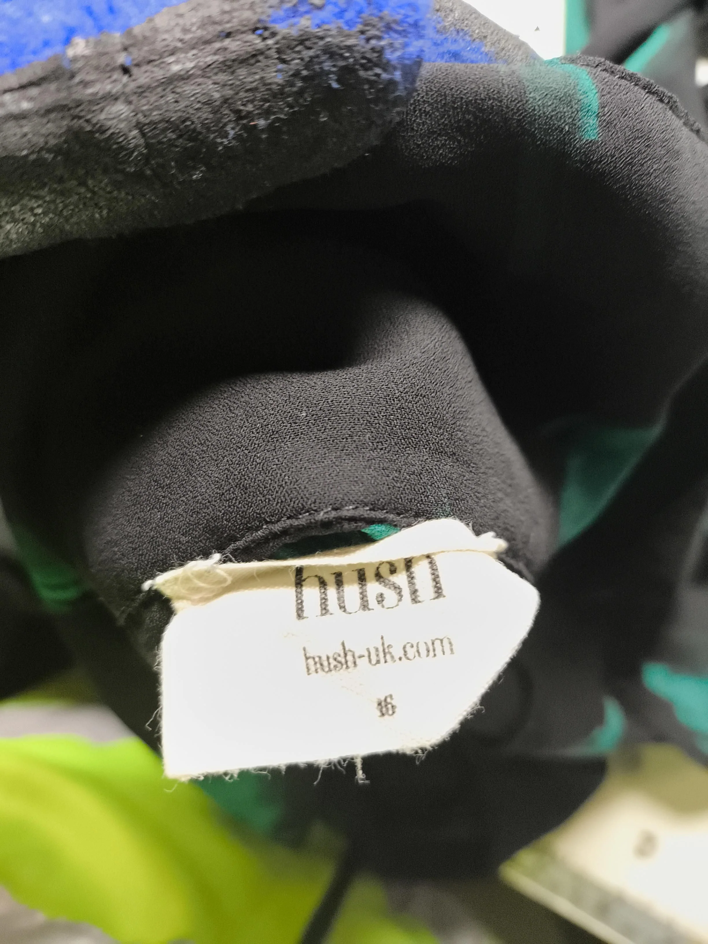Hush Women's Top XL Black 100% Polyester Long Sleeve V-Neck Basic - Image 5