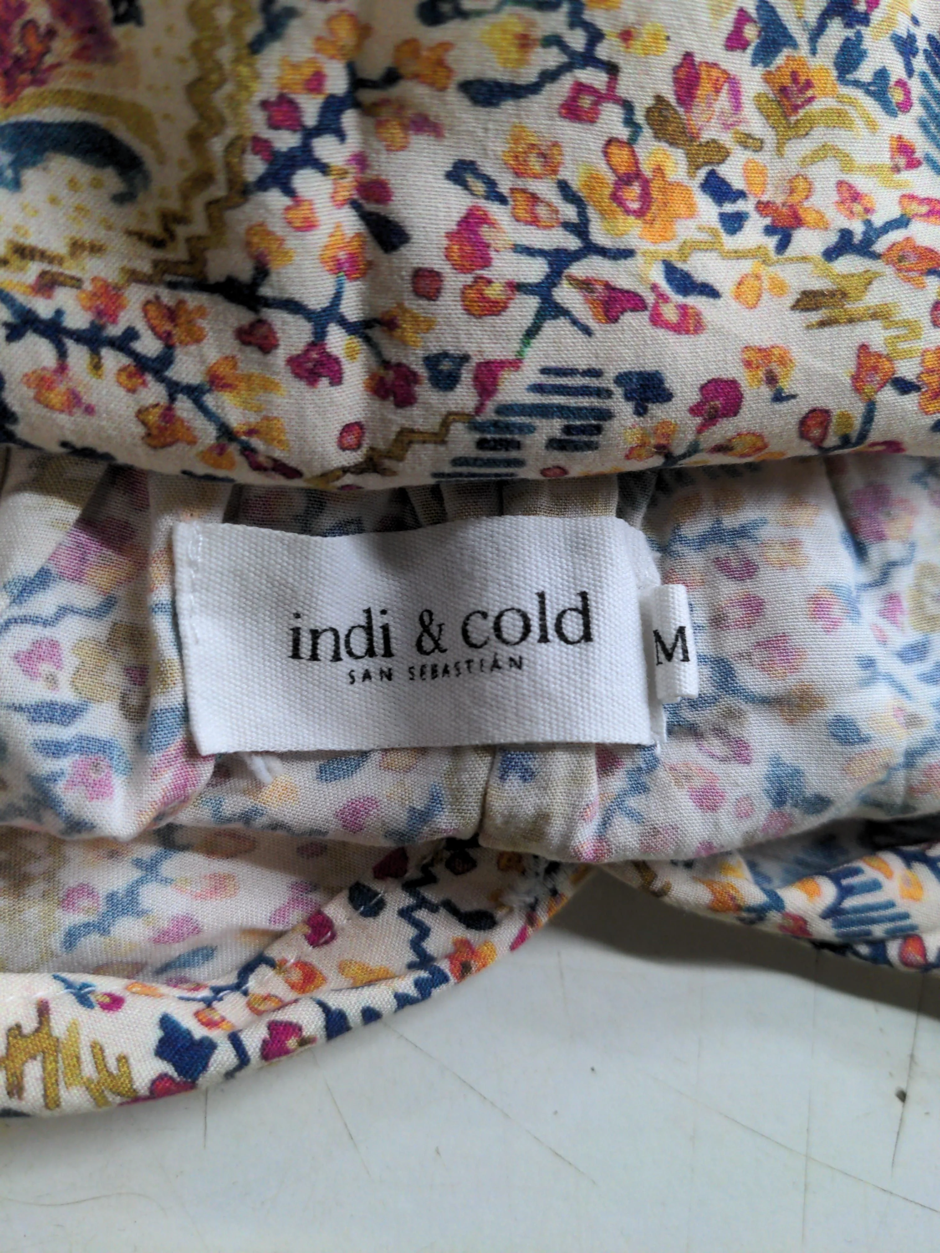 Indi & Cold Women's Blouse M Multi Floral 100% Viscose 3/4 Sleeve Collared Basic - Image 5