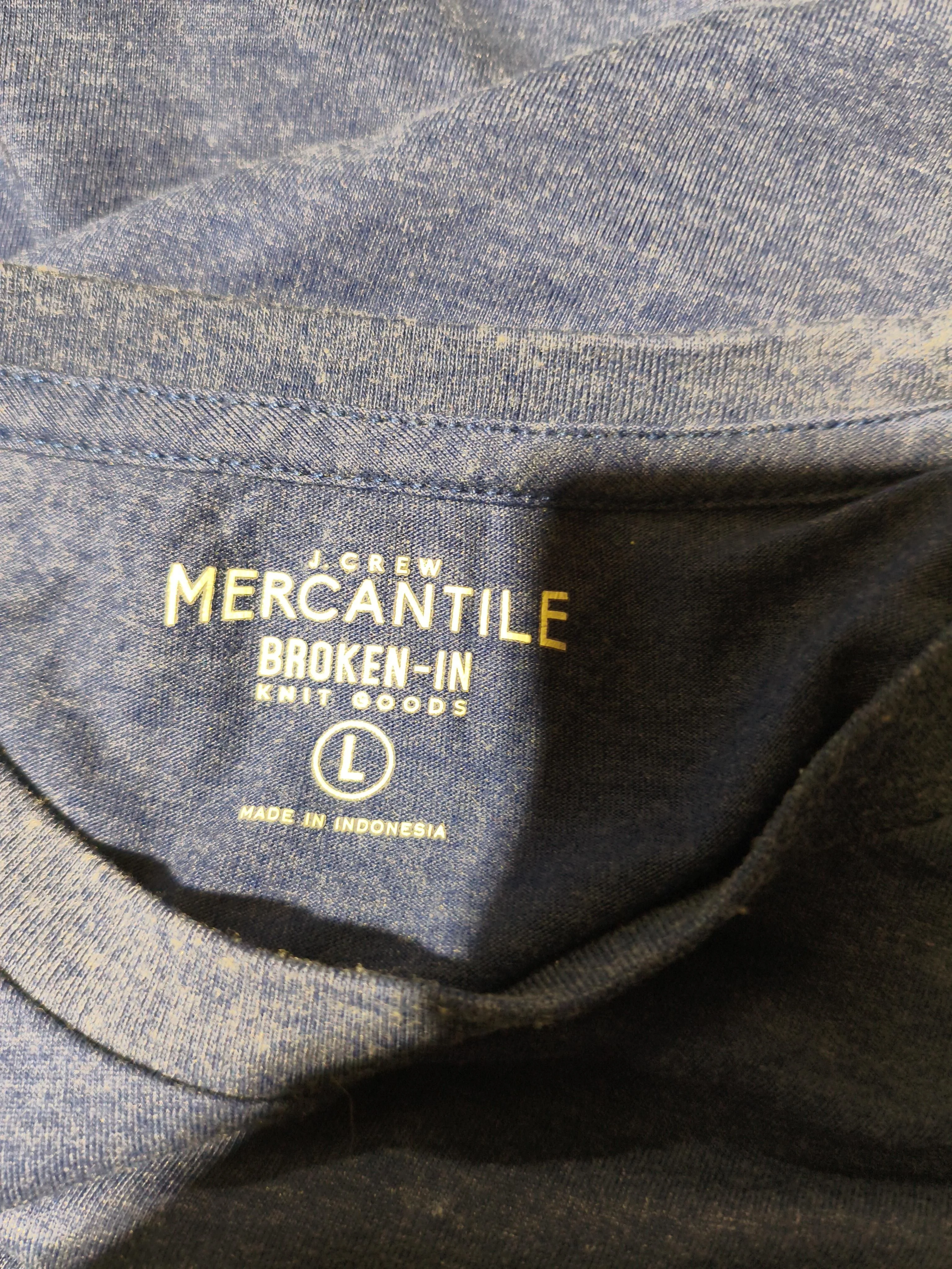 J. Crew Men's T-Shirt L Blue Cotton with Polyester Basic - Image 5