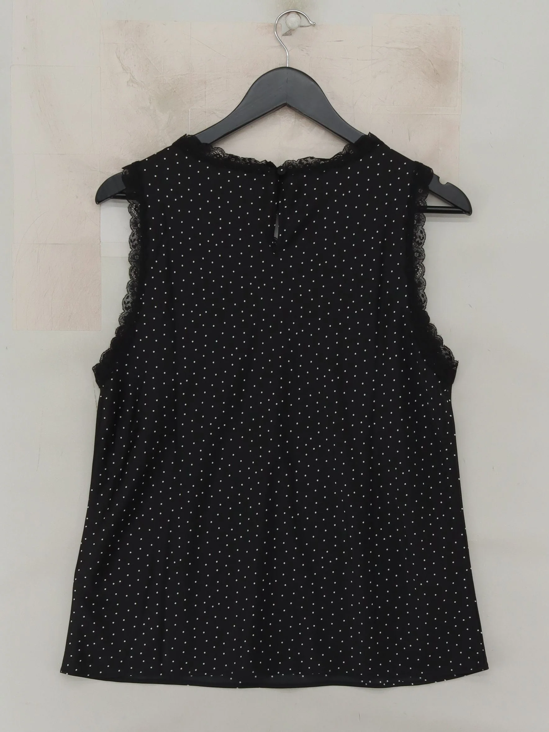 J. Crew Women's Top M Black Polkadot 100% Polyester Sleeveless Round Neck Basic - Image 2