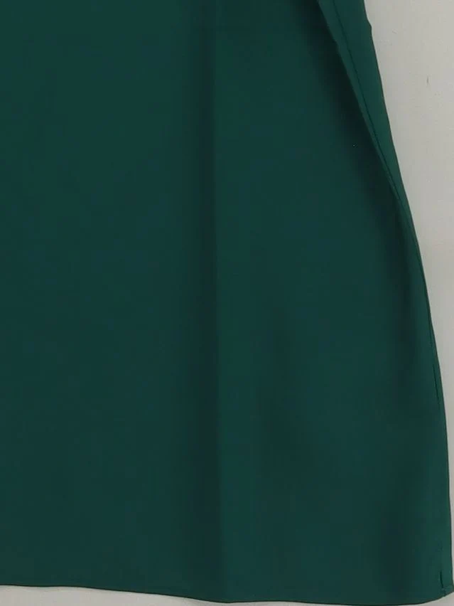 J. Crew Women's Top M Green 100% Polyester Sleeveless Round Neck Basic - Image 4