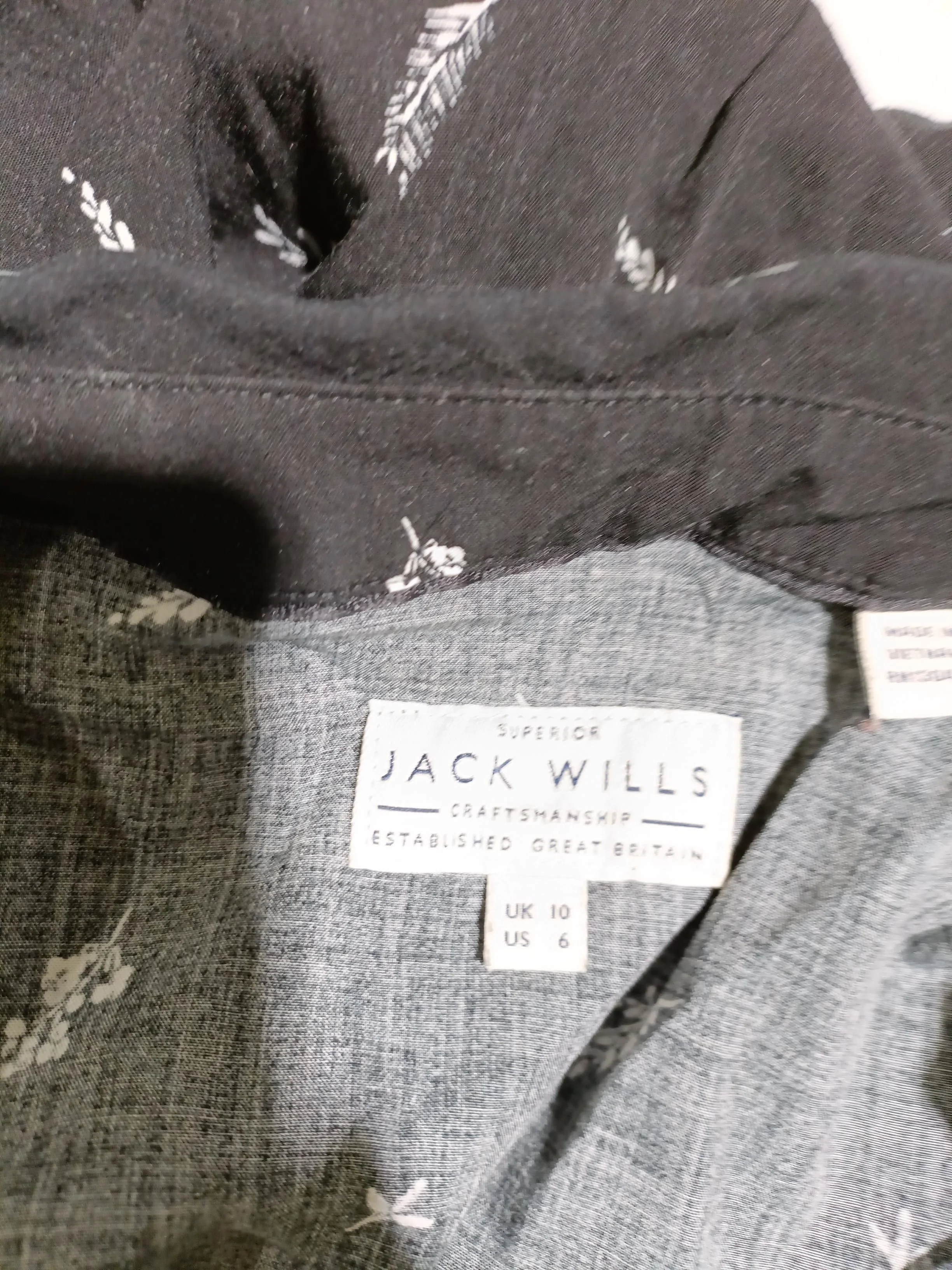 Jack Wills Women's Shirt S Black Floral 100% Viscose Short Sleeve Collared Basic - Image 5