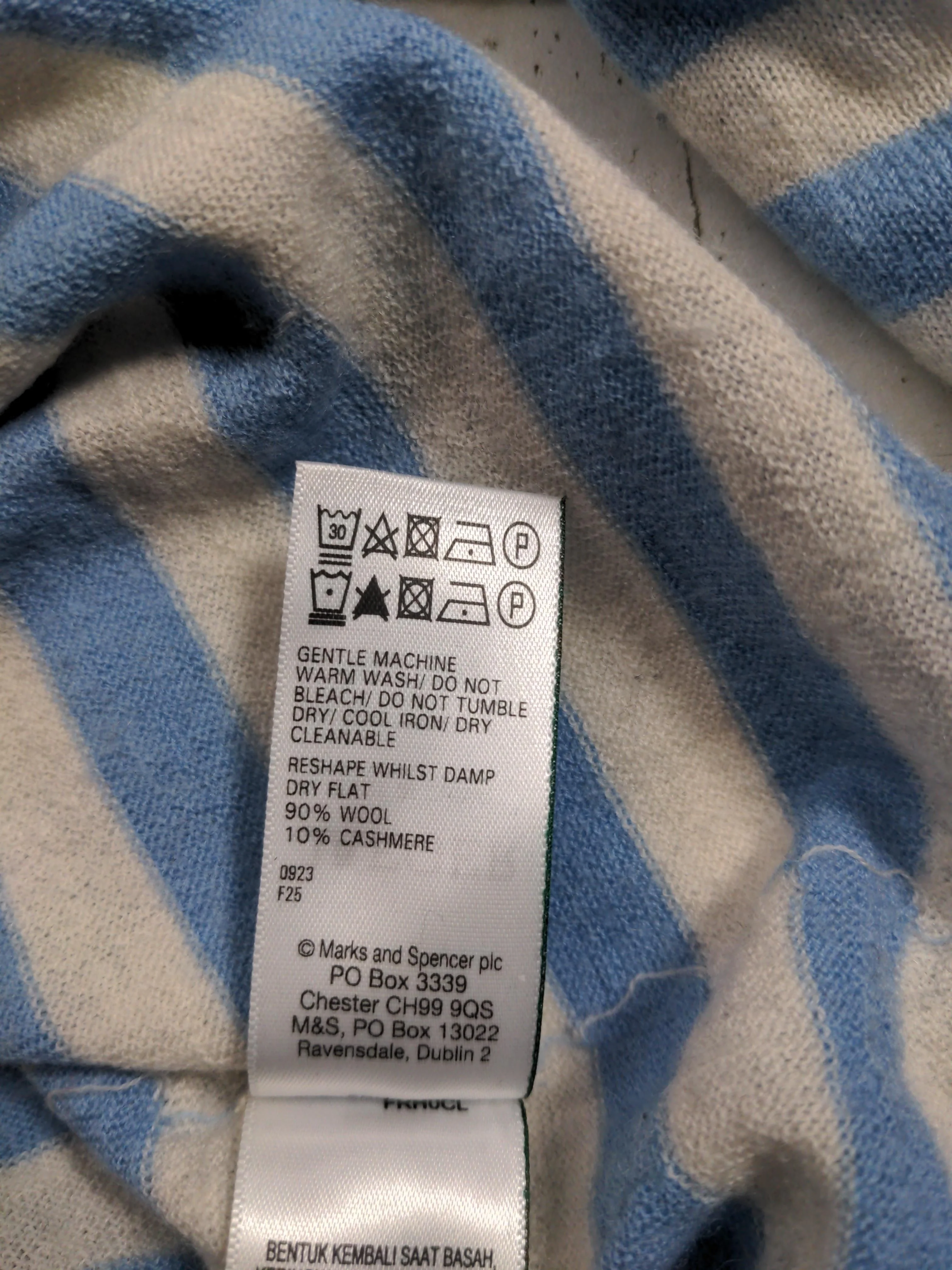 Jaeger Women's Jumper L Blue Striped Wool with Cashmere High Neck Pullover - Image 7