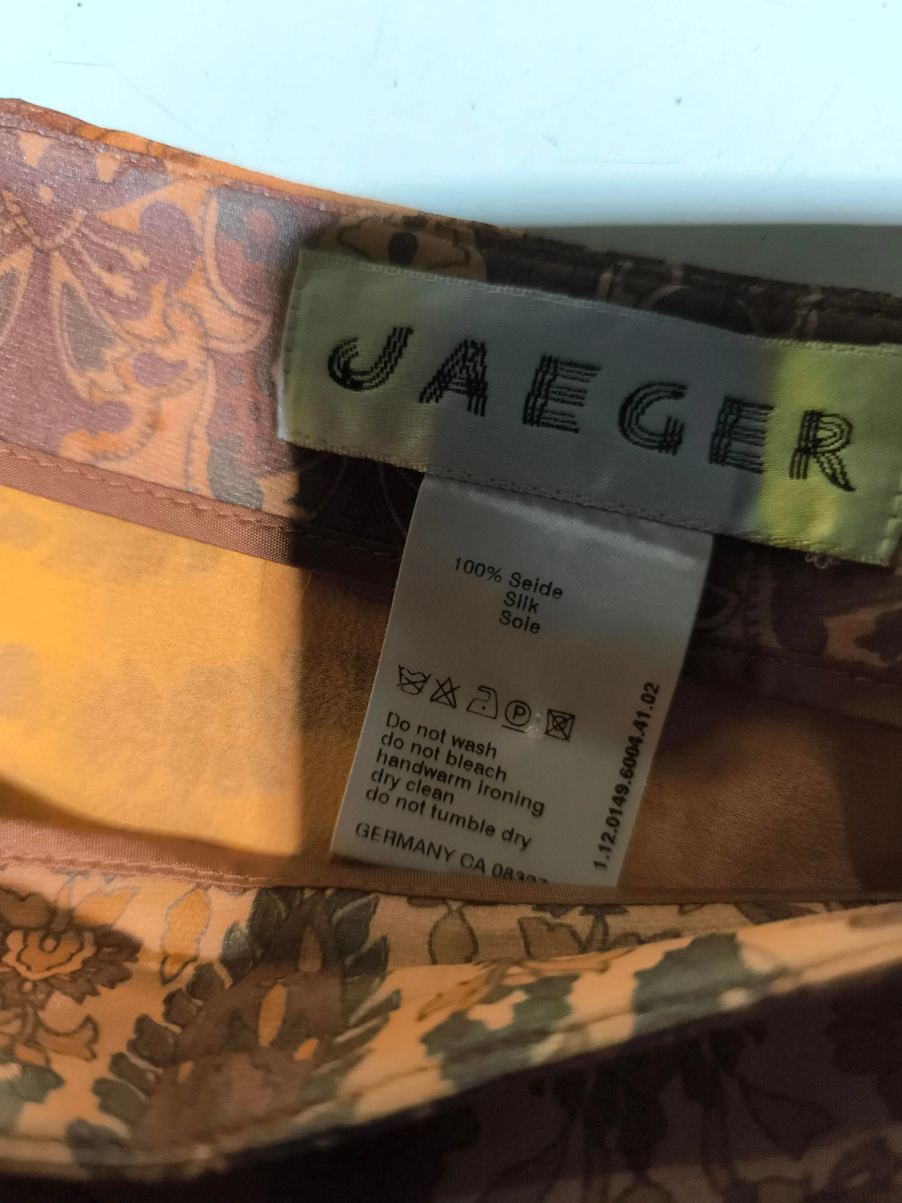 Jaeger Women's Midi Skirt UK 14 Orange Paisley 100% Silk Midi Straight & Pencil - Image 6