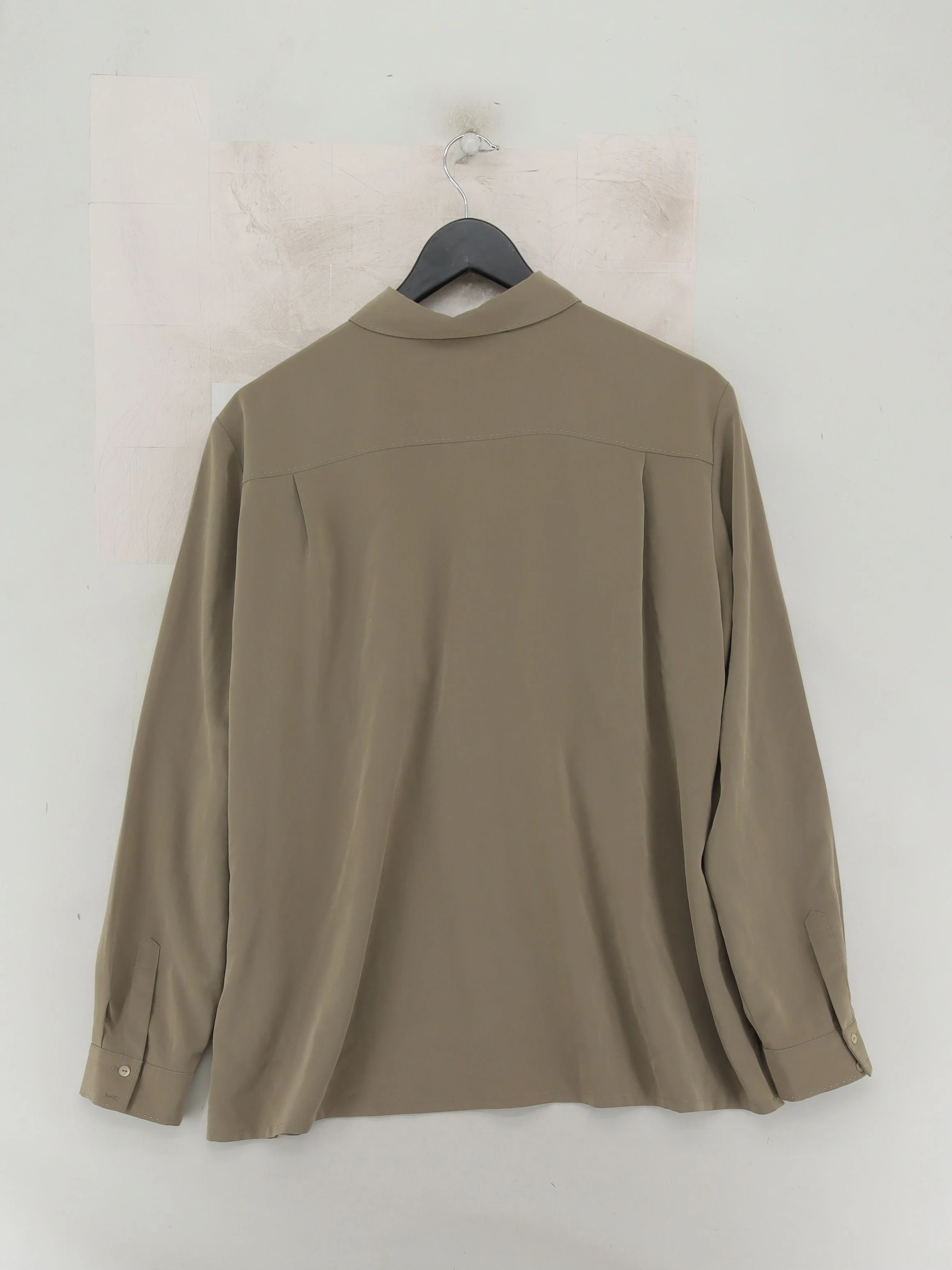 Jaeger Women's Shirt L Tan 100% Polyester Long Sleeve Collared Basic - Image 2