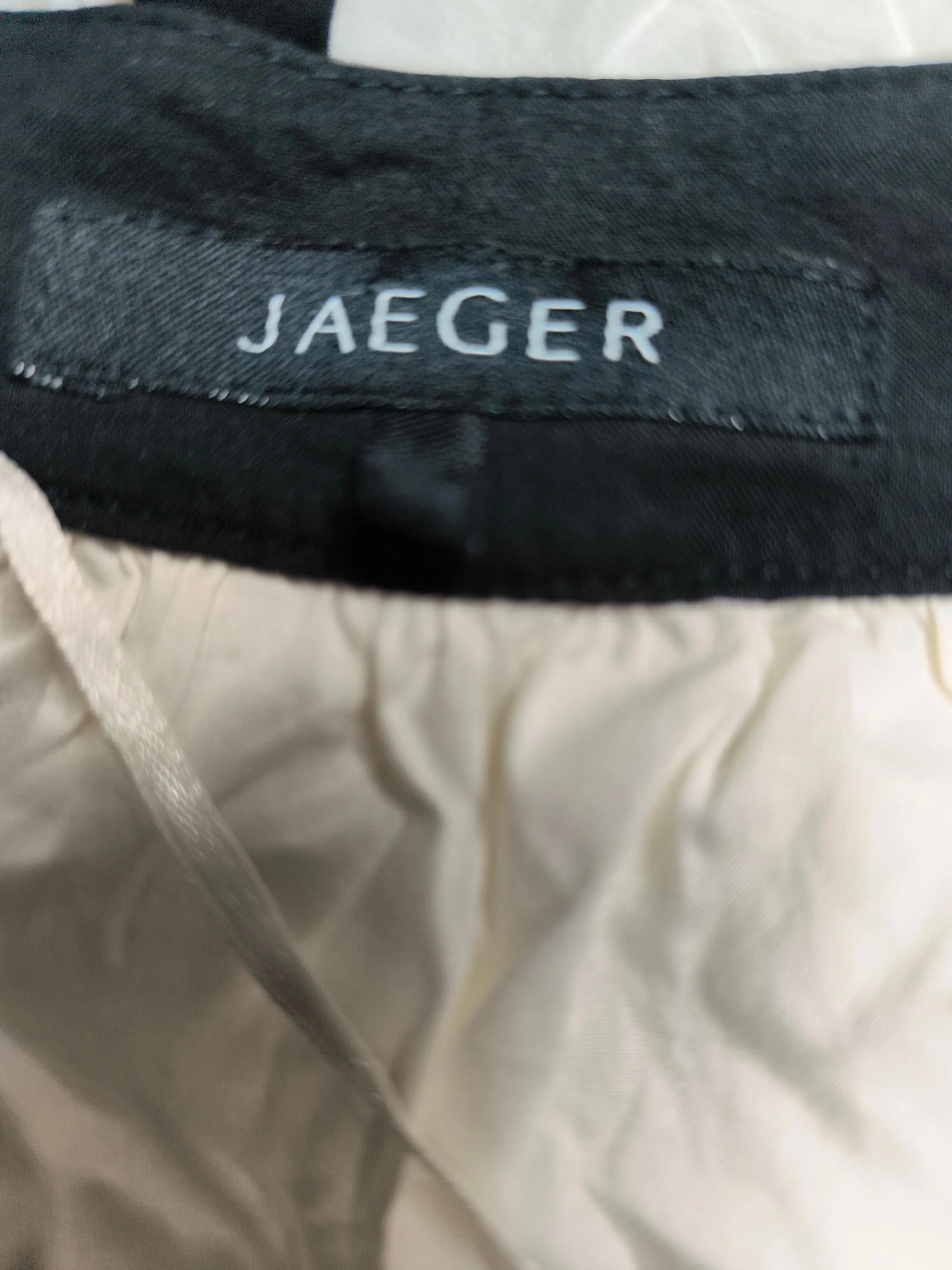 Jaeger Women's Top UK 8 White 100% Cotton Short Sleeve Round Neck Basic - Image 5