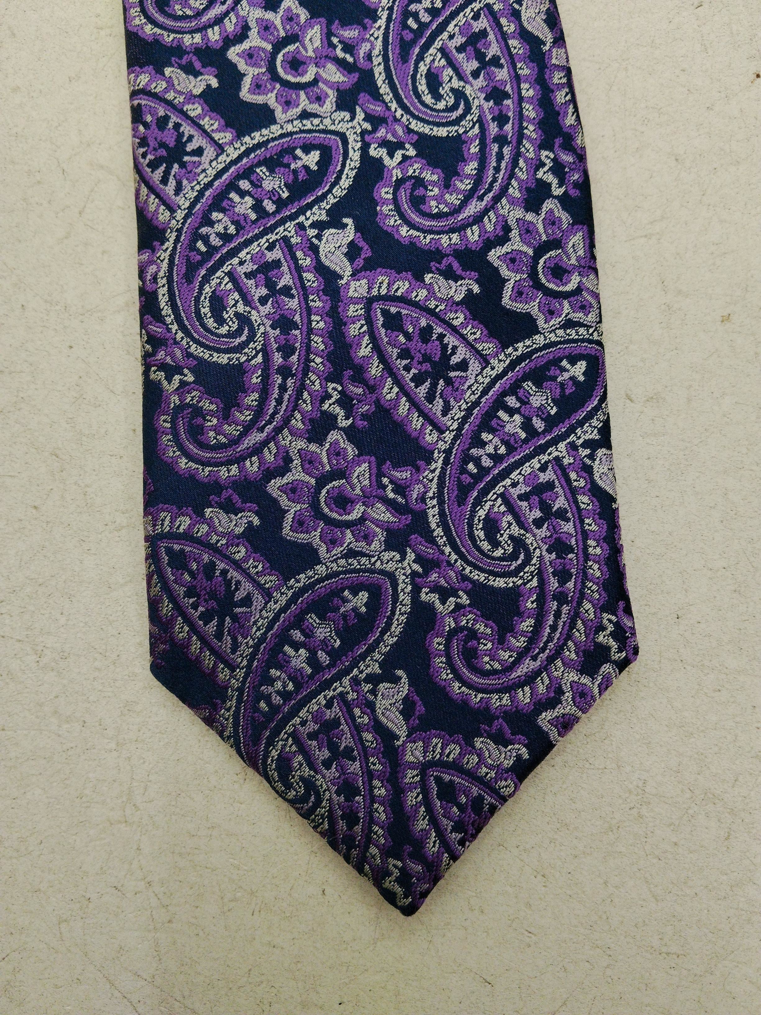 Jeff Banks Men's Tie Purple Paisley 100% Silk - Image 3