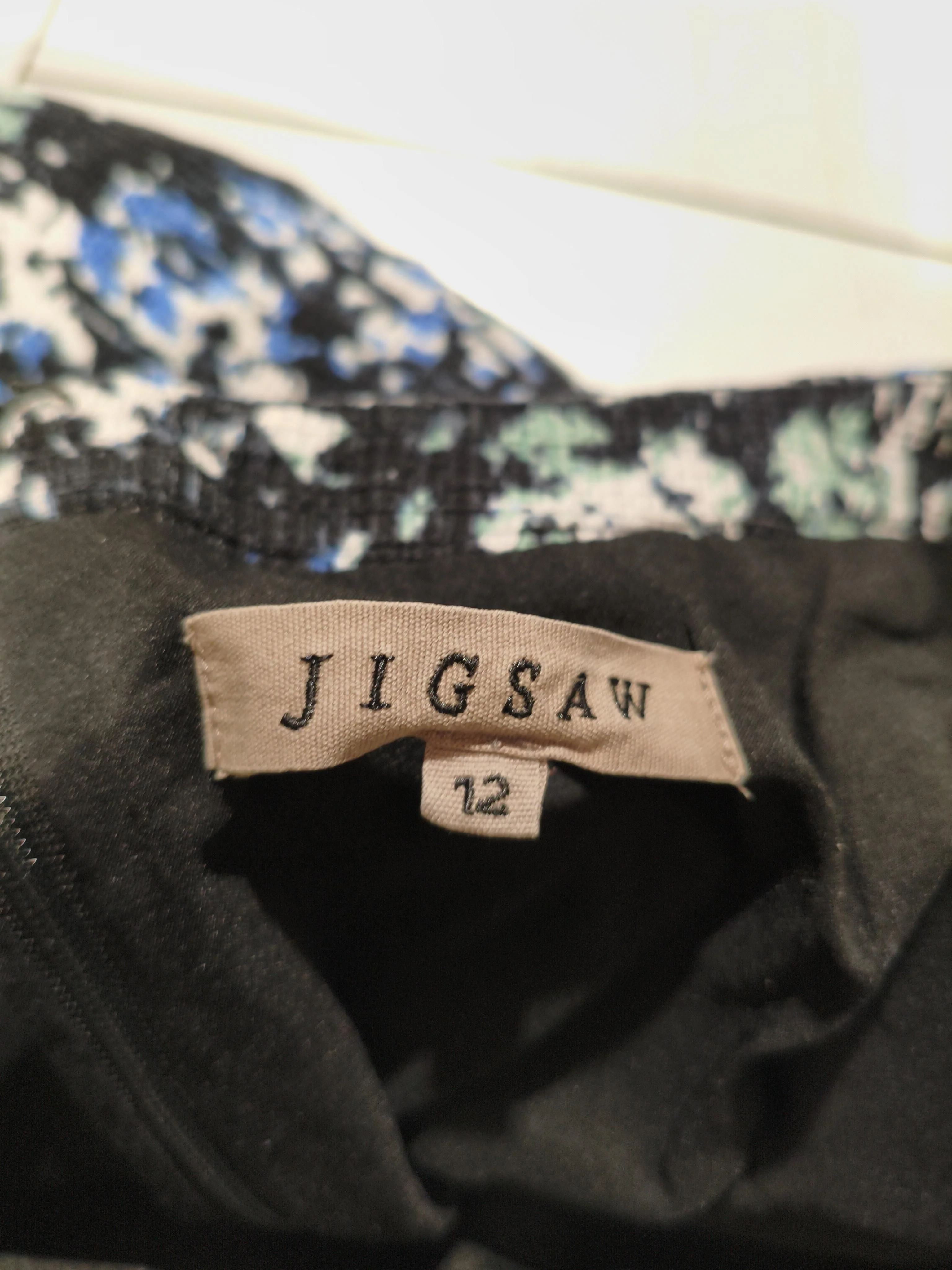 Jigsaw Women's Mini Skirt UK 8 Black Floral Cotton with Polyester Short Mini - Image 5