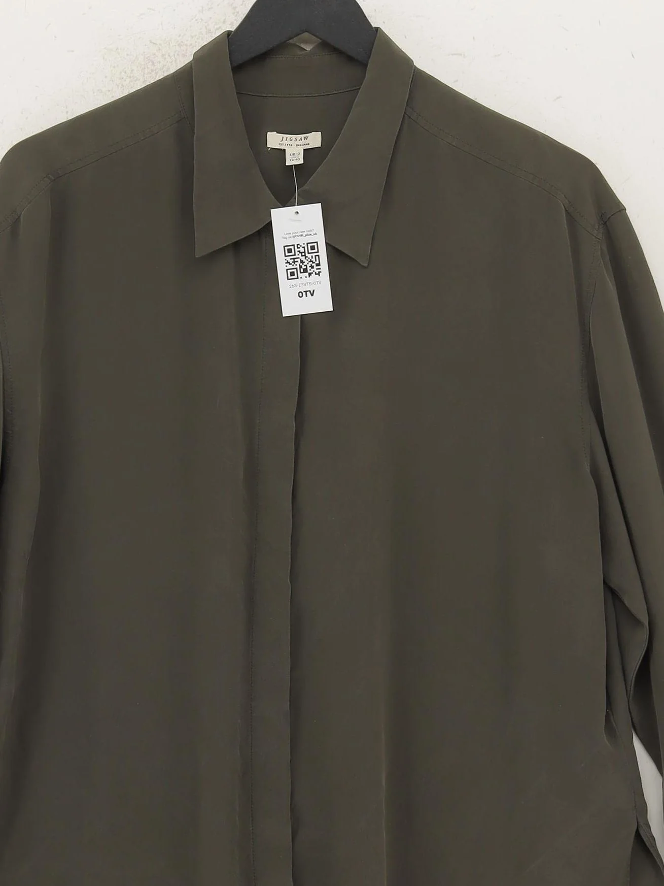 Jigsaw Women's Shirt UK 12 Green 100% Silk Long Sleeve Collared Basic - Image 3