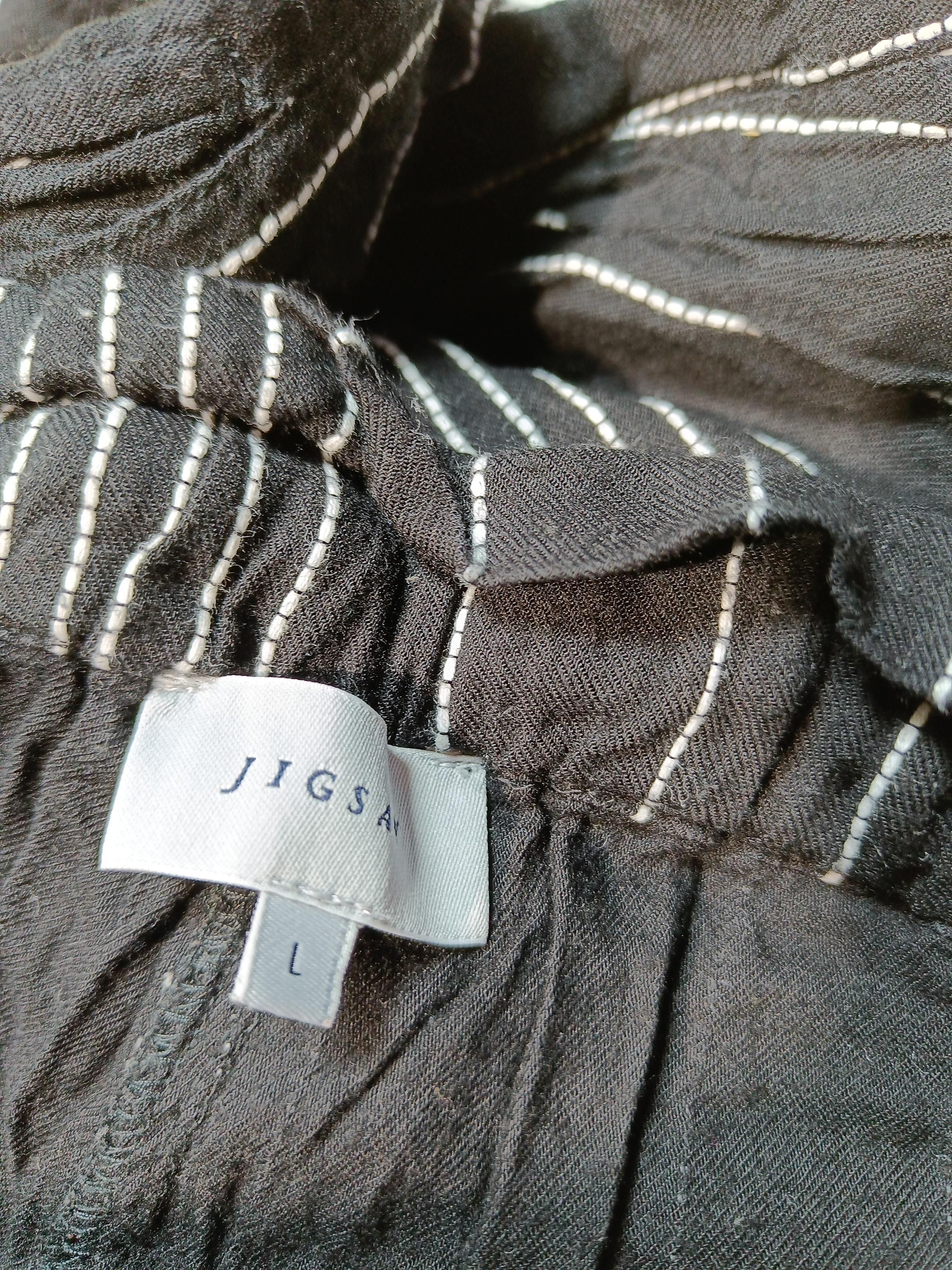 Jigsaw Women's Shorts L Black Striped Cotton with Viscose Paperbag - Image 5