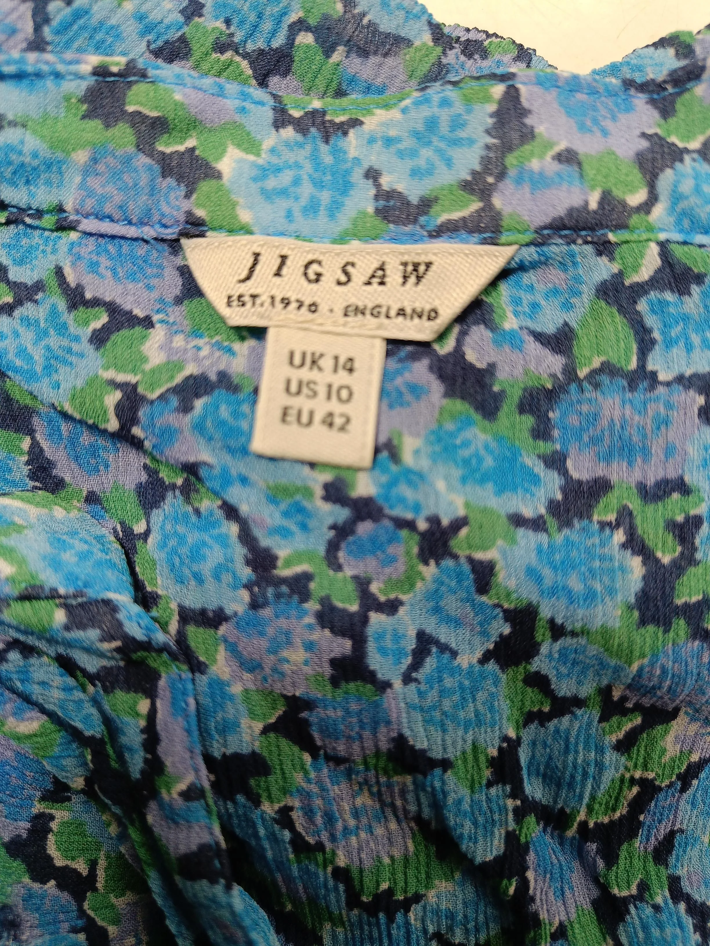 Jigsaw Women's Top L Blue Floral 100% Viscose Short Sleeve V-Neck Basic - Image 5