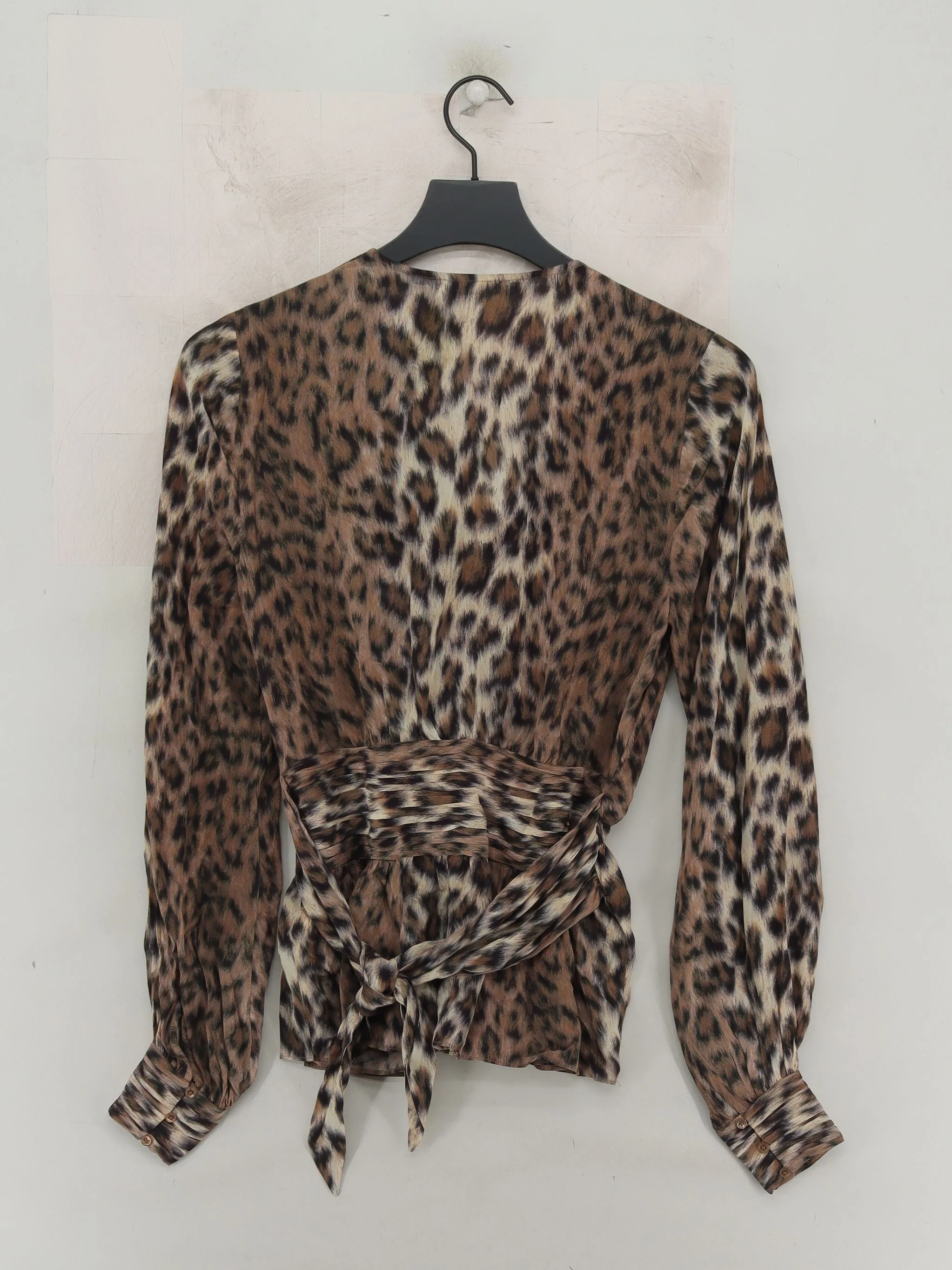 Joie Women's Blouse S Brown Animal Print 100% Viscose Long Sleeve V-Neck Basic - Image 2