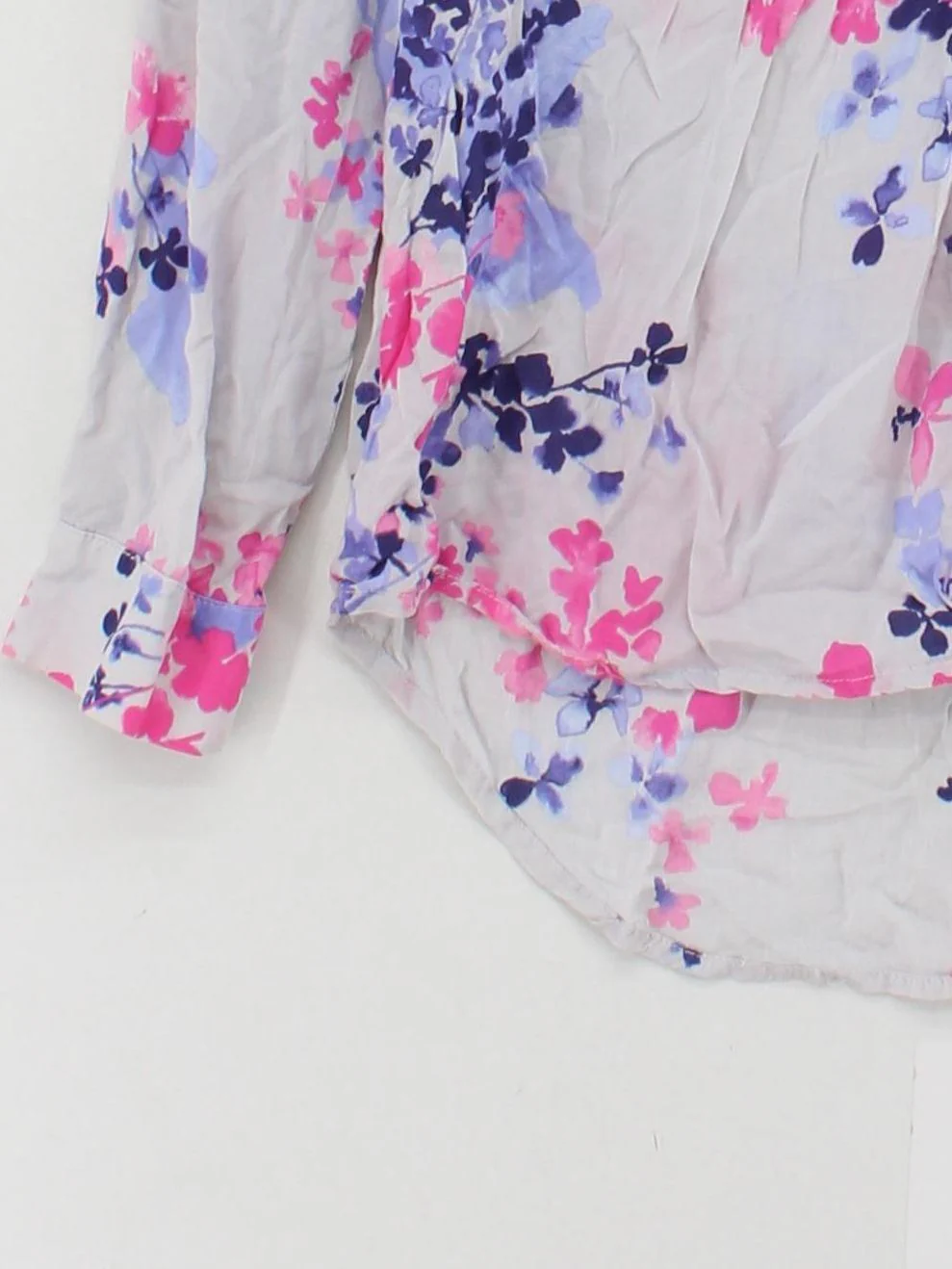 Joules Women's Blouse M Multi Floral 100% Viscose Long Sleeve V-Neck Basic - Image 4