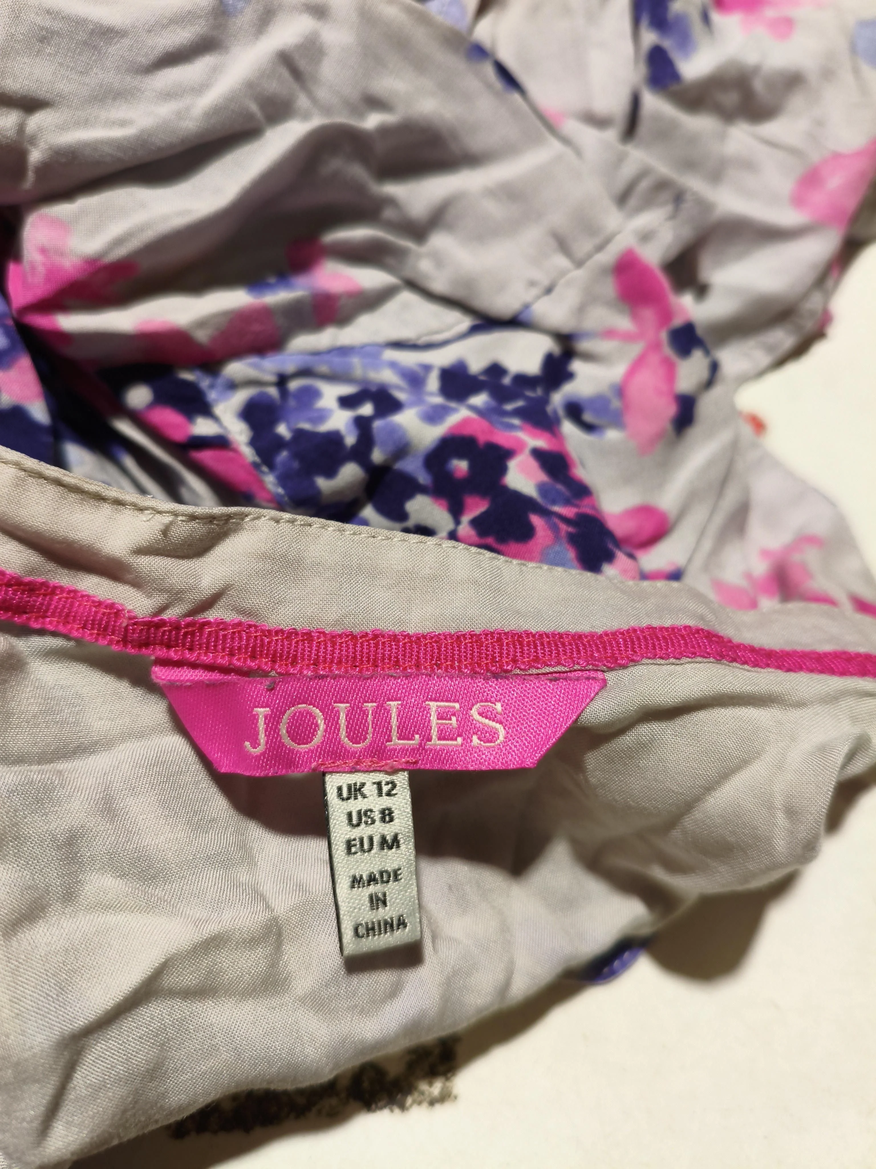 Joules Women's Blouse M Multi Floral 100% Viscose Long Sleeve V-Neck Basic - Image 5