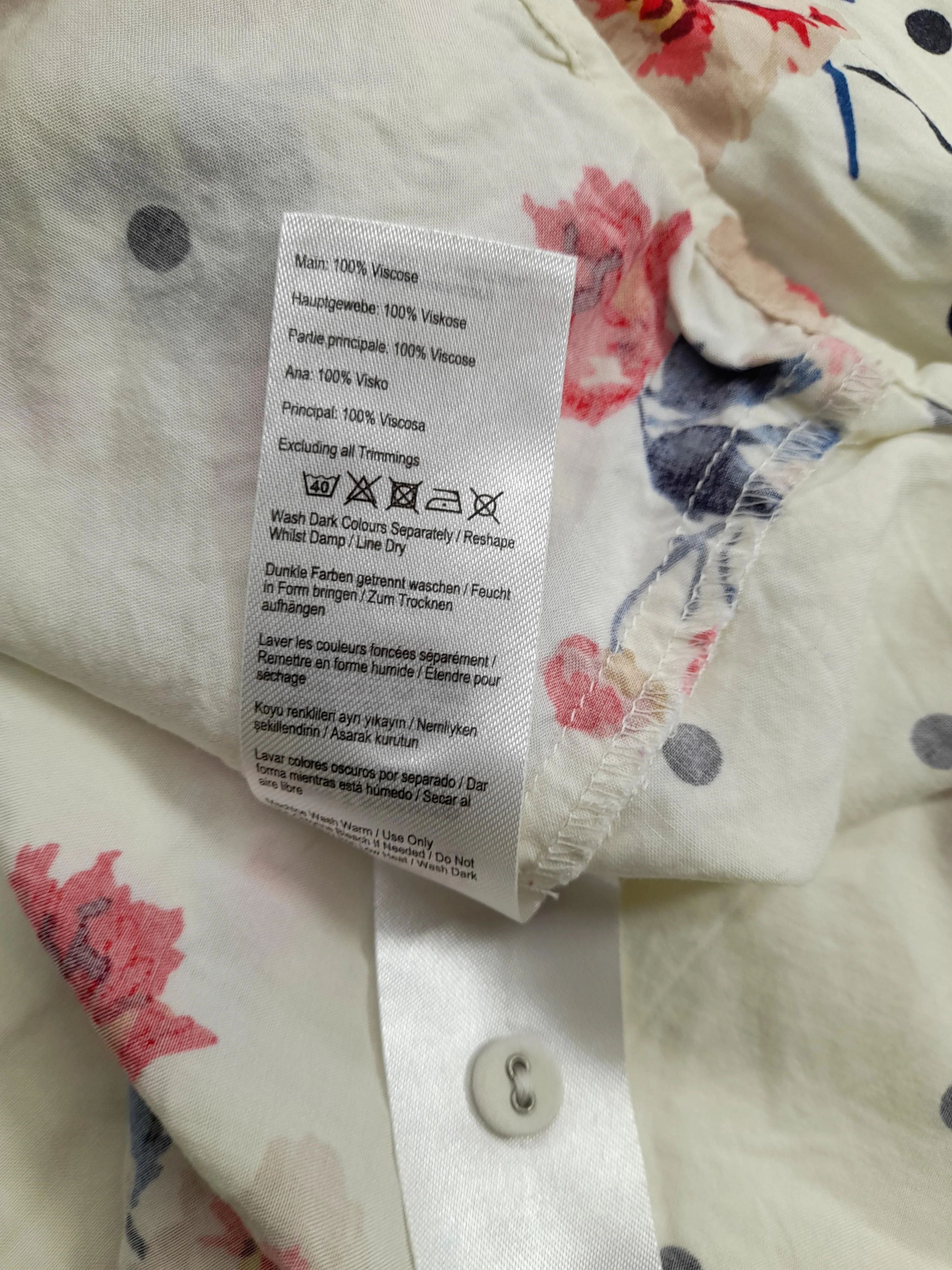 Joules Women's Blouse M White Floral 100% Viscose Long Sleeve V-Neck Basic - Image 7