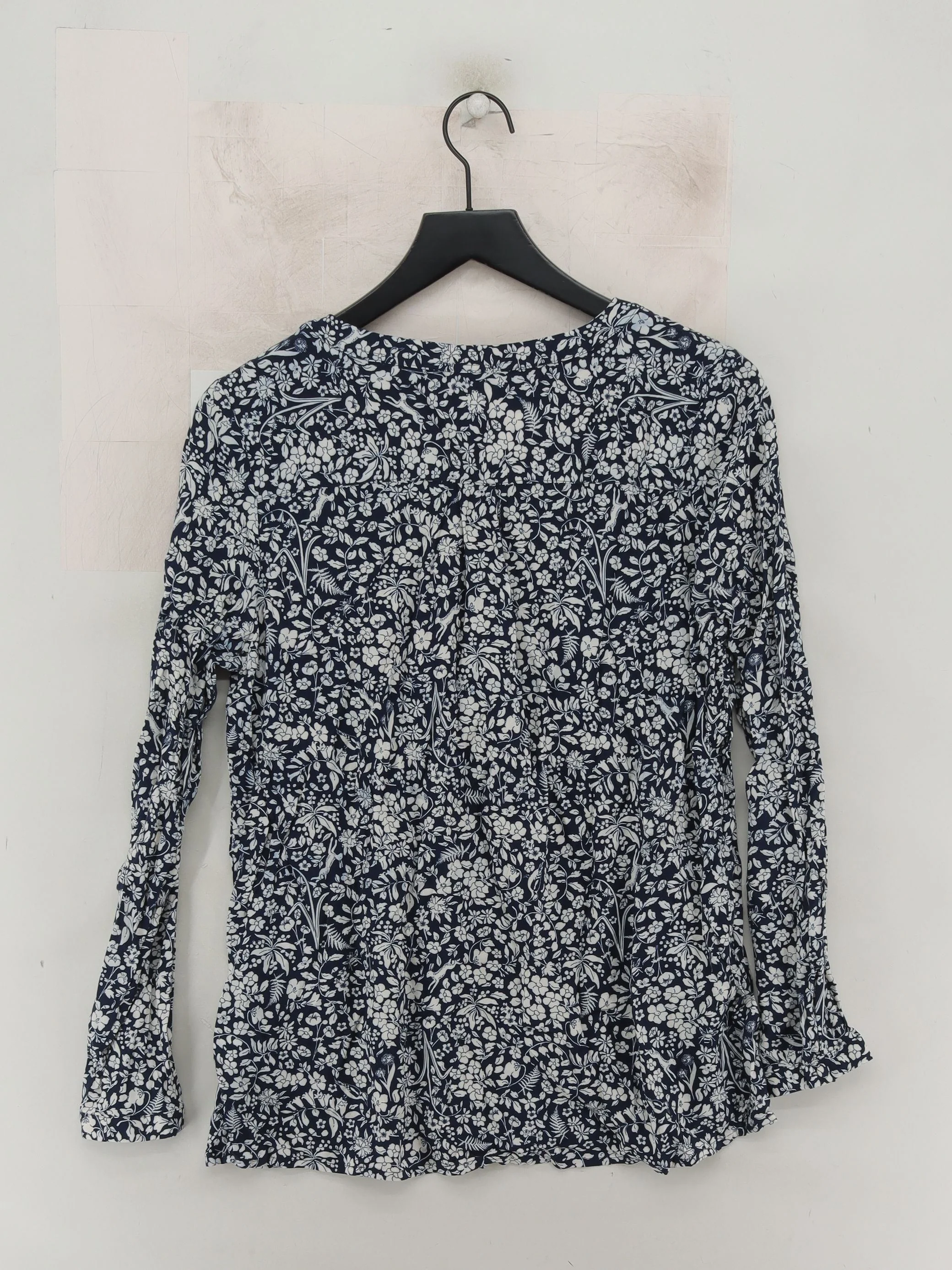 Joules Women's Top L Blue Floral 100% Viscose Long Sleeve V-Neck Basic - Image 2