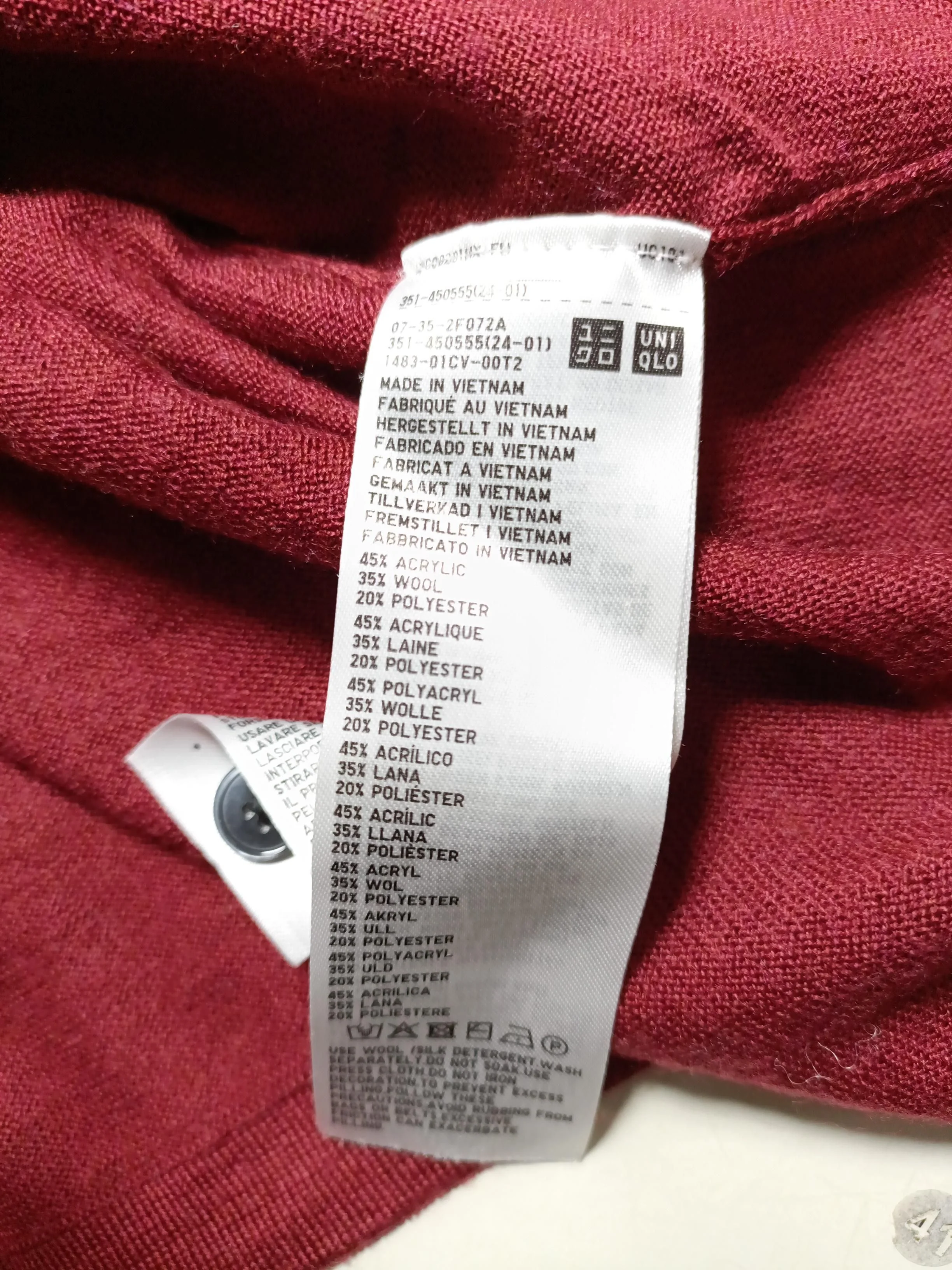 JW Anderson X Uniqlo Men's Polo XXS Red Wool with Acrylic, Polyester Basic - Image 6