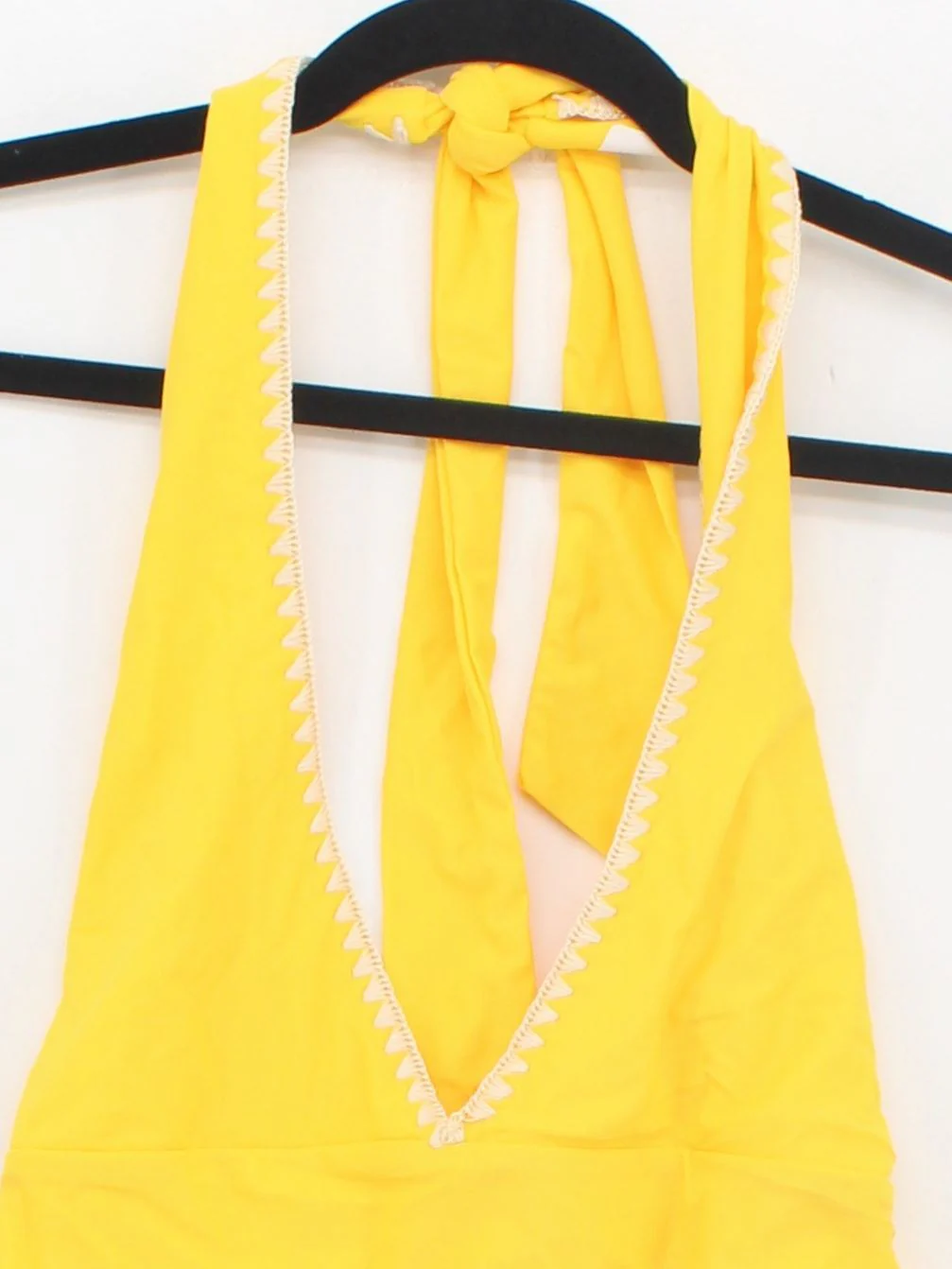 Karen Millen adjustable strap bikini top in yellow RRP £45 - Image 3